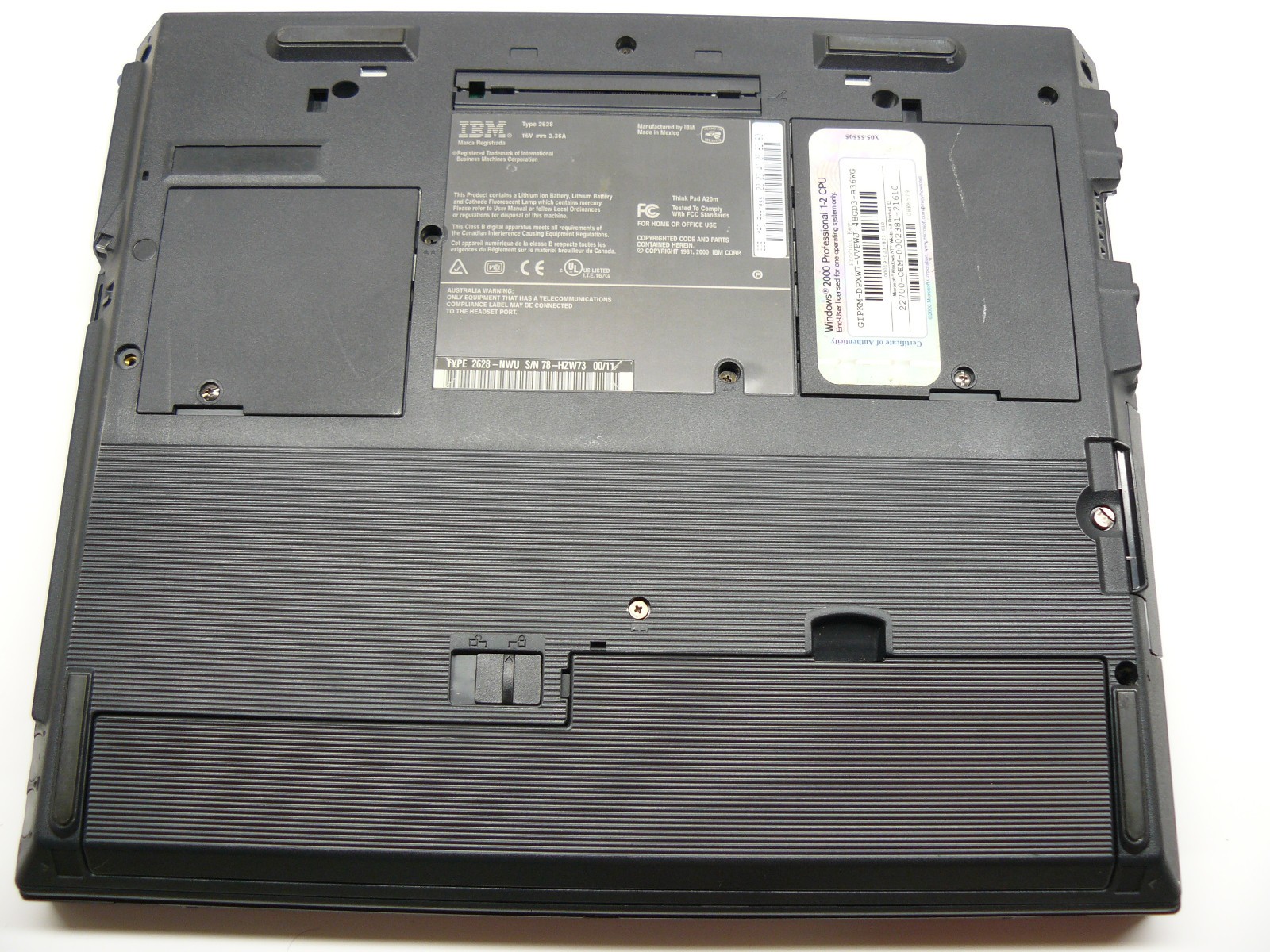 IBM Thinkpad A20m – For Parts/Repair, No Power – Celeron 500MHz, 64MB RAM – 2000