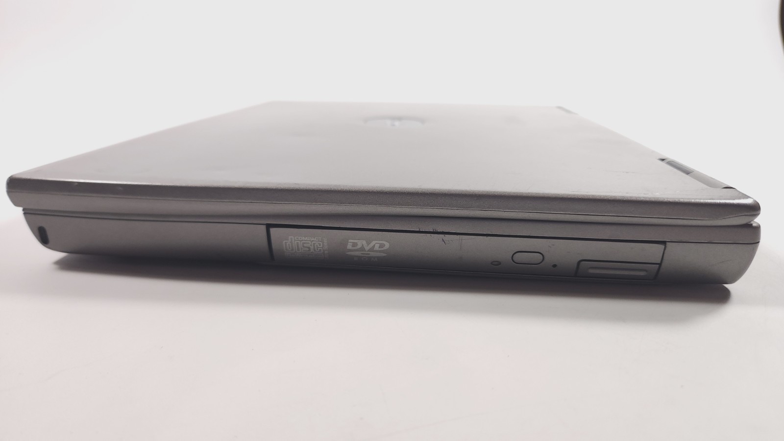 Retro Gaming Laptop Dell D600 Pentium 512mb RAM 20GB HD Windows XP Parallel Port