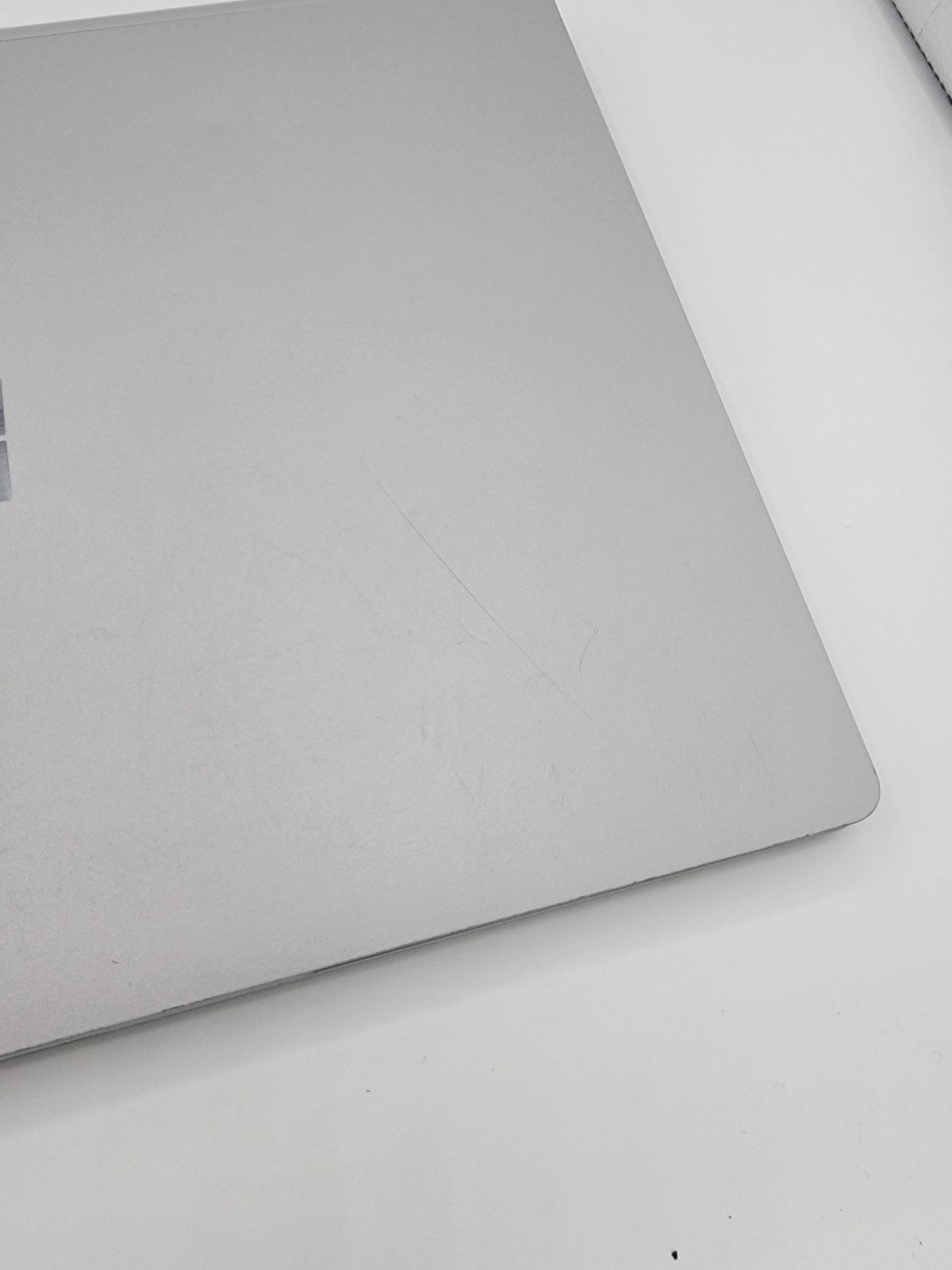Microsoft Surface Book 2 13.5″ Touch i7-8650U 16GB RAM 512GB SSD GTX 1050