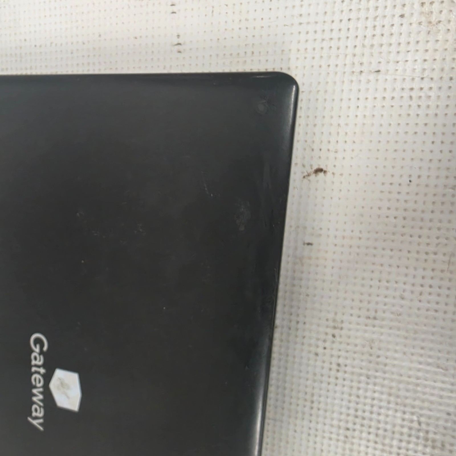 Gateway Laptop 11.6″ Intel Celeron 1.10Ghz 4GB Ram 64GB SSD Win 10 Home (S/Demo)