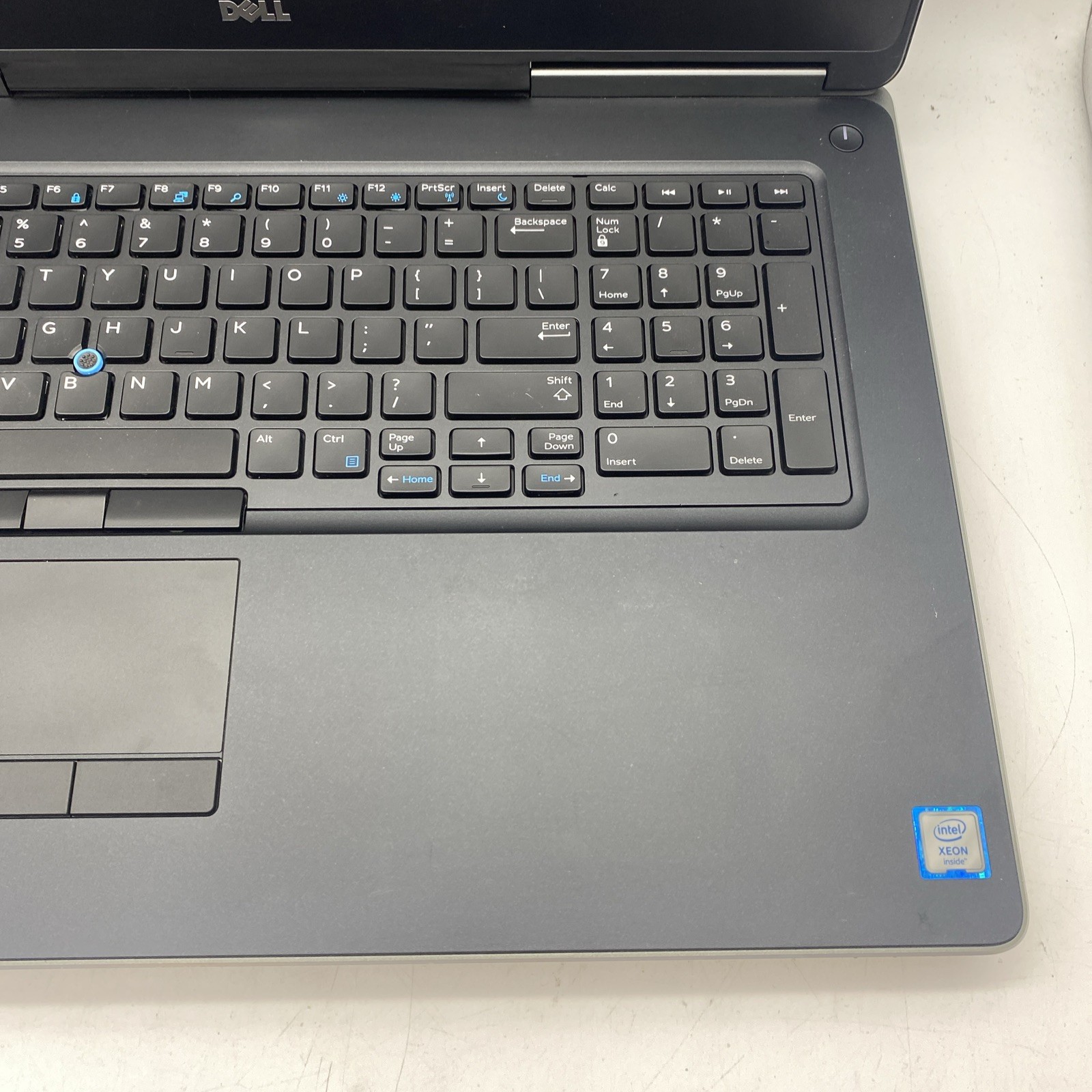 DELL Precision 7720 17.3 Laptop Xeon 3.10 GHZ E3-1535M 32GB RAM 1TB SSD (L33)