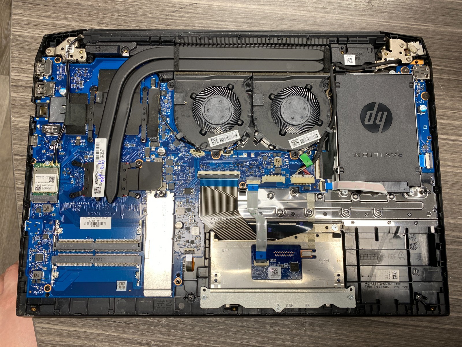 HP 15-ec0xxx Ryzen 5 3550H GTX 1050 No RAM/SSD/Battery KB Issues PARTS