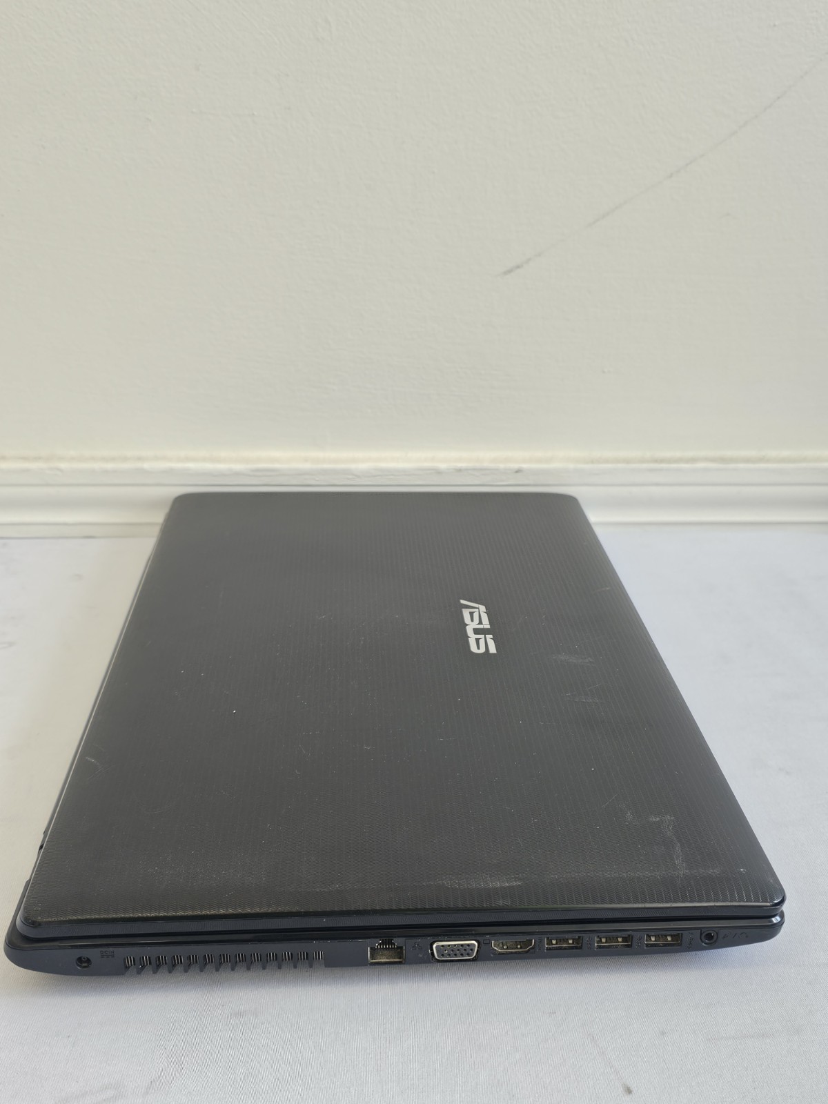 ASUS X755J Laptop – Intel i7 – 8GB RAM – 250GB HDD – BAD BATT – Windows 10
