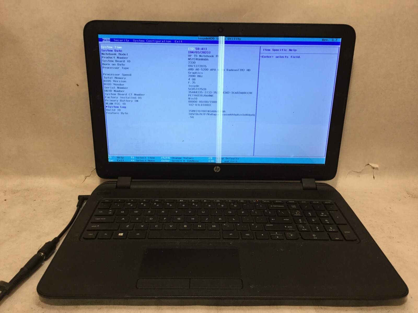 HP 15-f305dx / AMD A6-5200 @ 2.00GHz / (CRACKED SCREEN/MISSING PARTS!) -MR