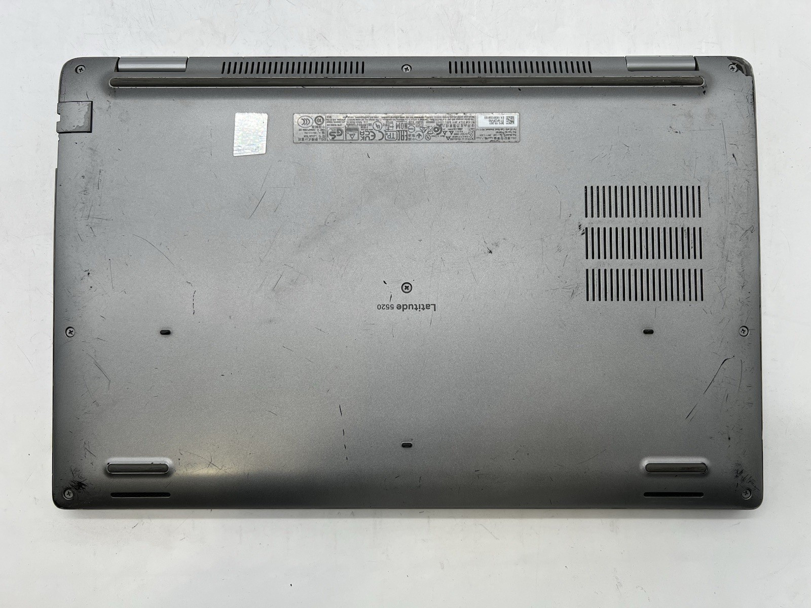 Dell Latitude 5520, i3-1125G4 @ 2.00GHz, 8GB RAM, 256GB NVMe-No OS/AC
