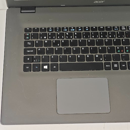 Acer Aspire E5-722G-87RL Laptop – AMD A8-7410, Radeon R5, 8GB RAM