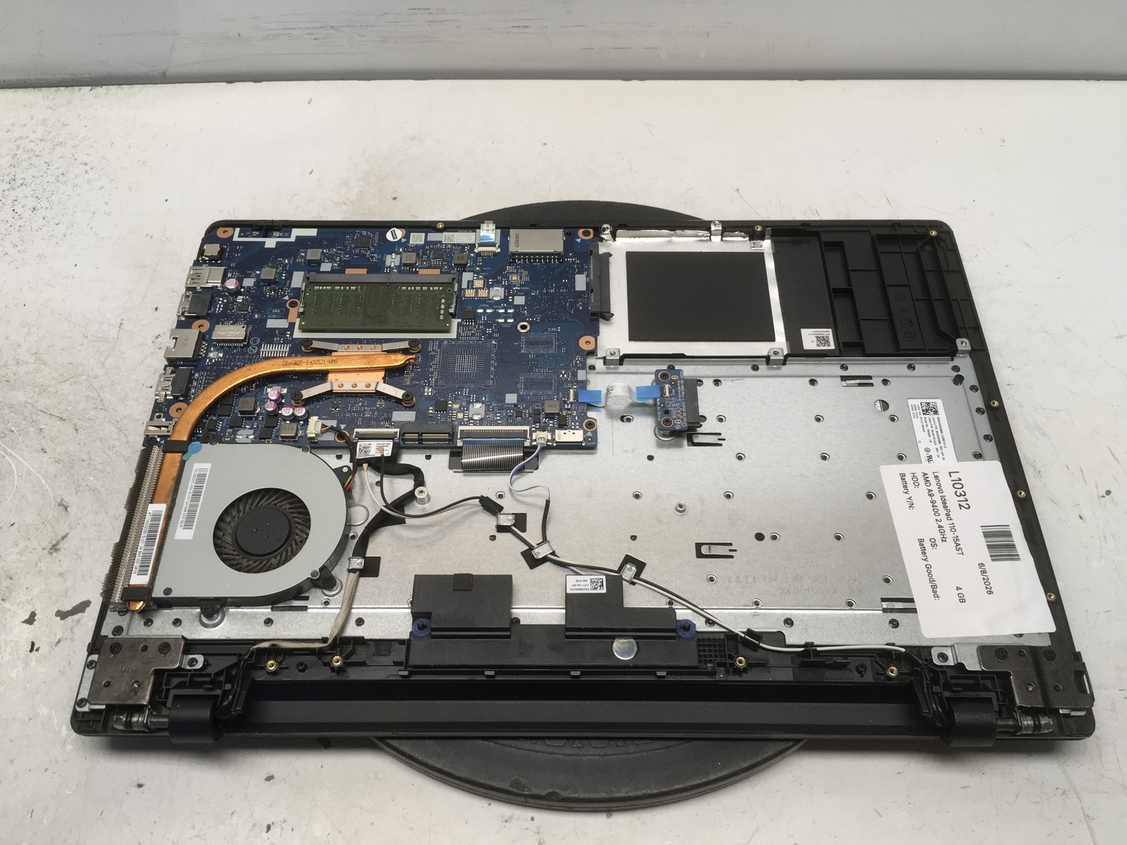 Lenovo IdeaPad 110-15AST AMD A9-9400 2.4GHz 4 GB NO HDD No Batt READ