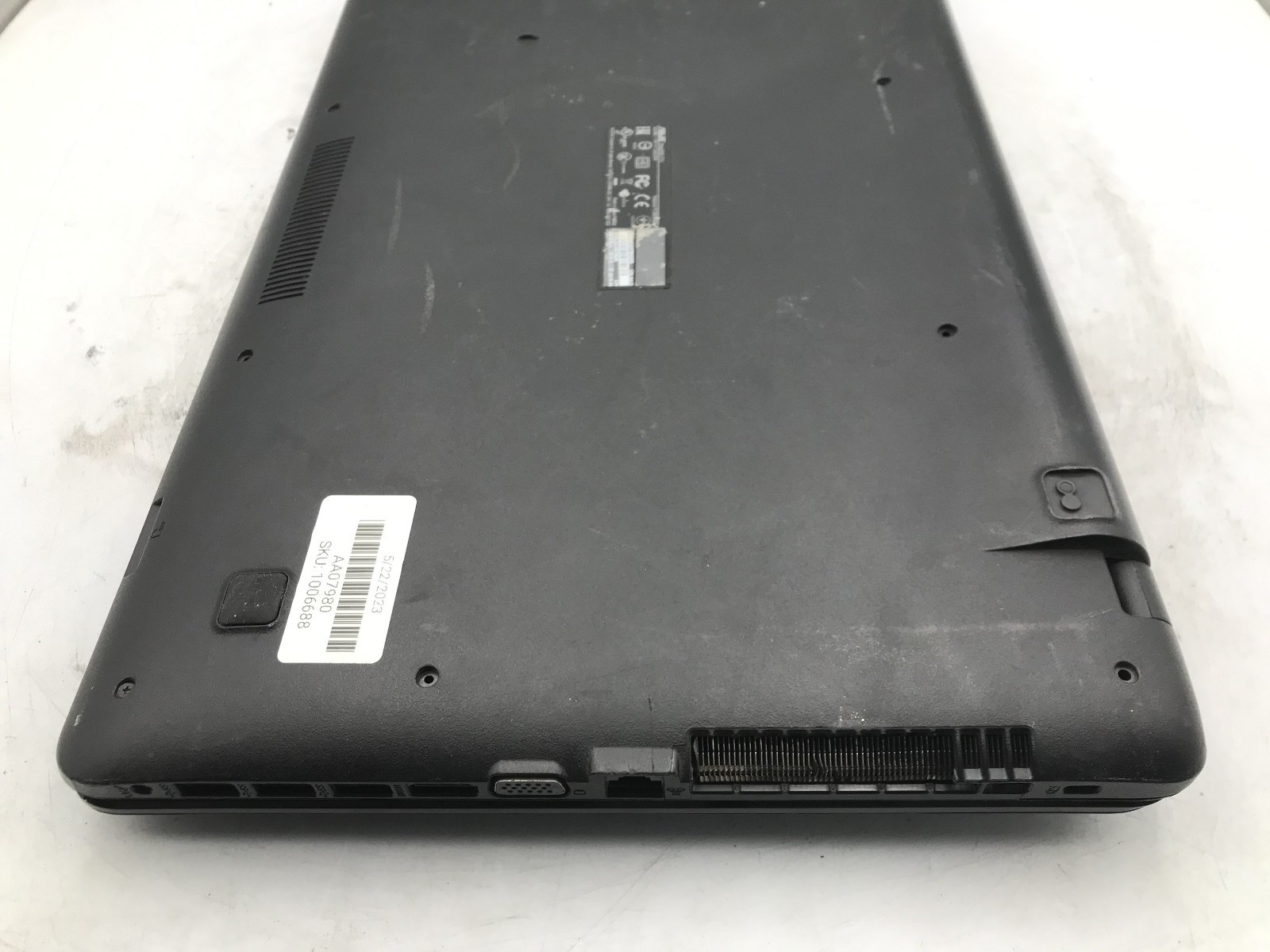 ASUS X751L – FOR PARTS/REPAIR – INTEL I3 4TH GEN – 4GB RAM – READ DESCRIPTION-BB