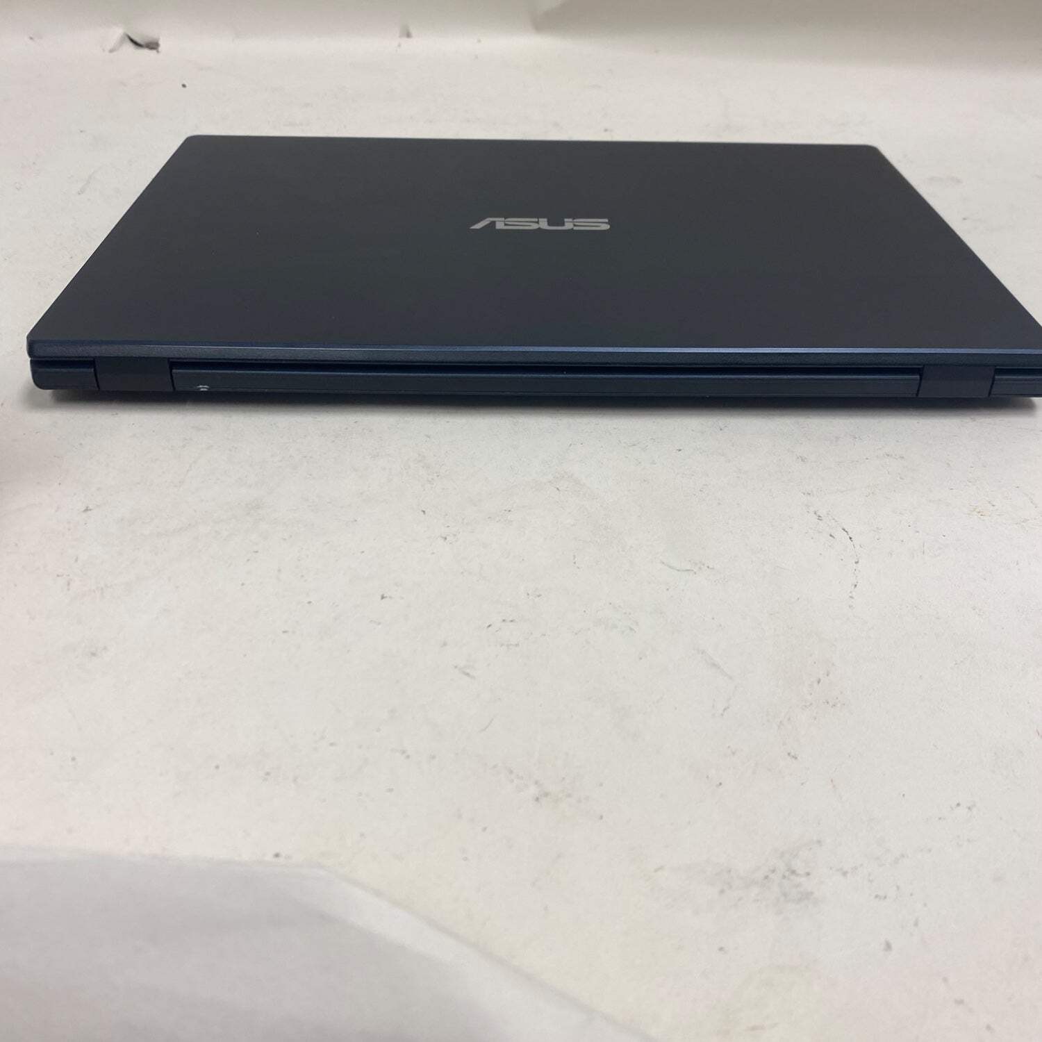 Asus Vivobook Go 14 E410K 14″ Pentium Silver N6000 1.1GHz 4GB RAM 128GB SSD