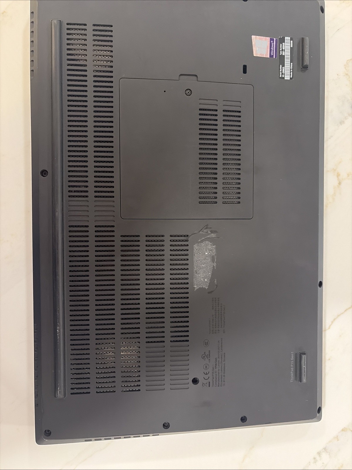 Lenovo ThinkPad P15 Gen 1 FHD i7-10750H 16GB 512GB SSD Quadro T1000 Very Good