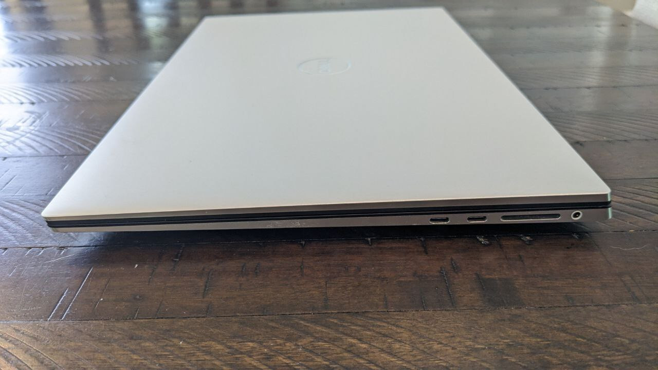 Dell XPS 17 – 9700 – i9-10885H / 64GB RAM / 2TB SSD / 2060 GPU