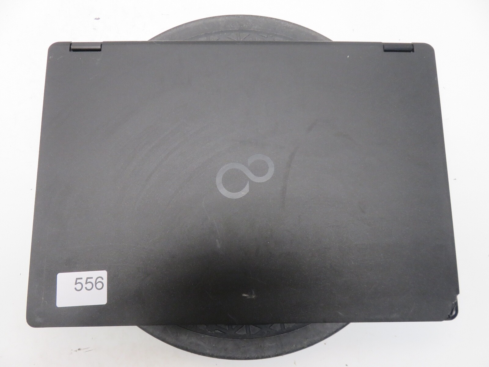 Fujitsu LifeBook U749 Intel i5-8365U 1.6GHz 4 GB NO HDD No Batt