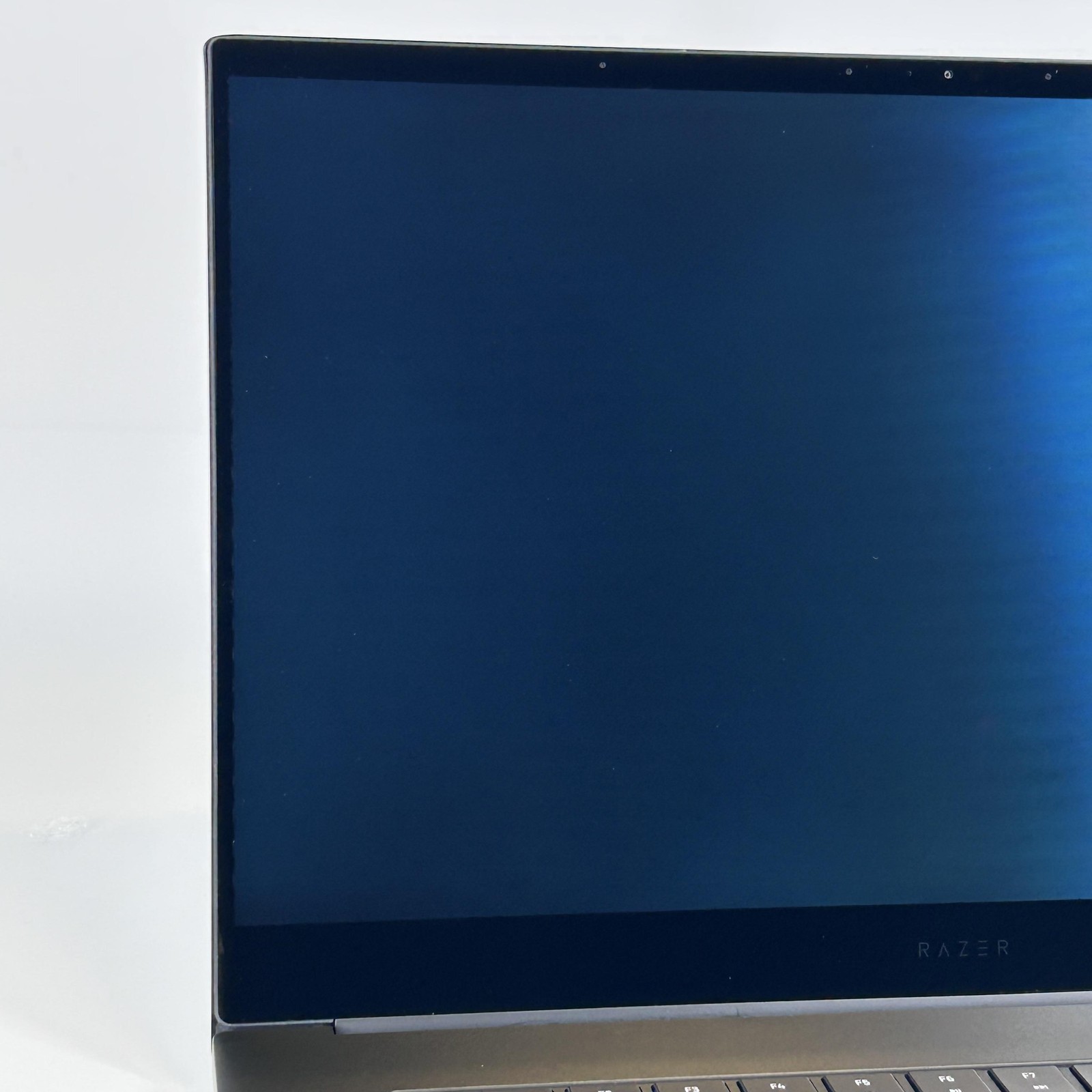 Razer Blade 15 Advanced 4K TOUCH i9-11900H 2.50GHz 32GB 1TB SSD RTX 3080 Good
