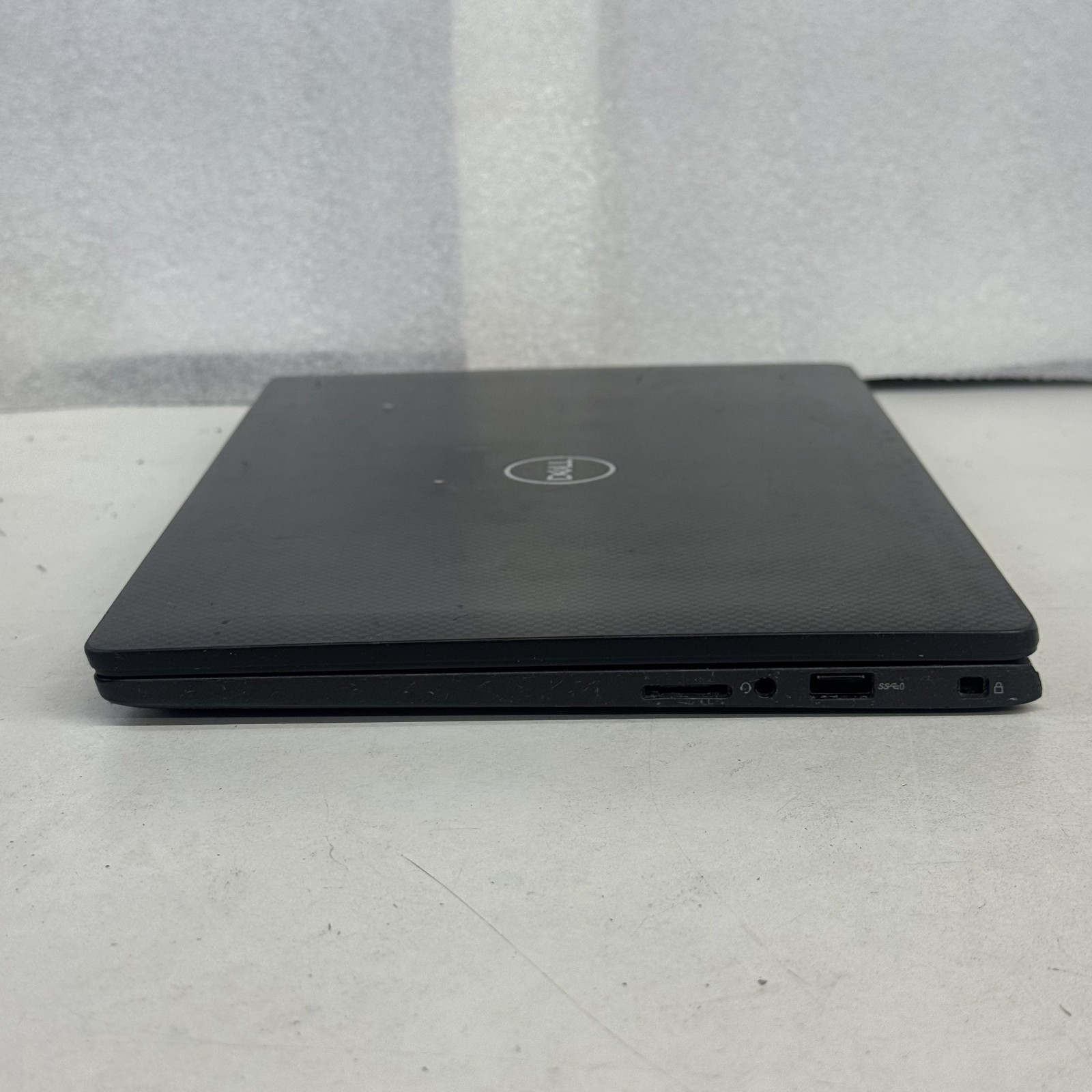 Dell Latitude 7310 13.3″ FHD i7-10610U @1.80GHz 16GB RAM 256GB RAM Win11P #D3