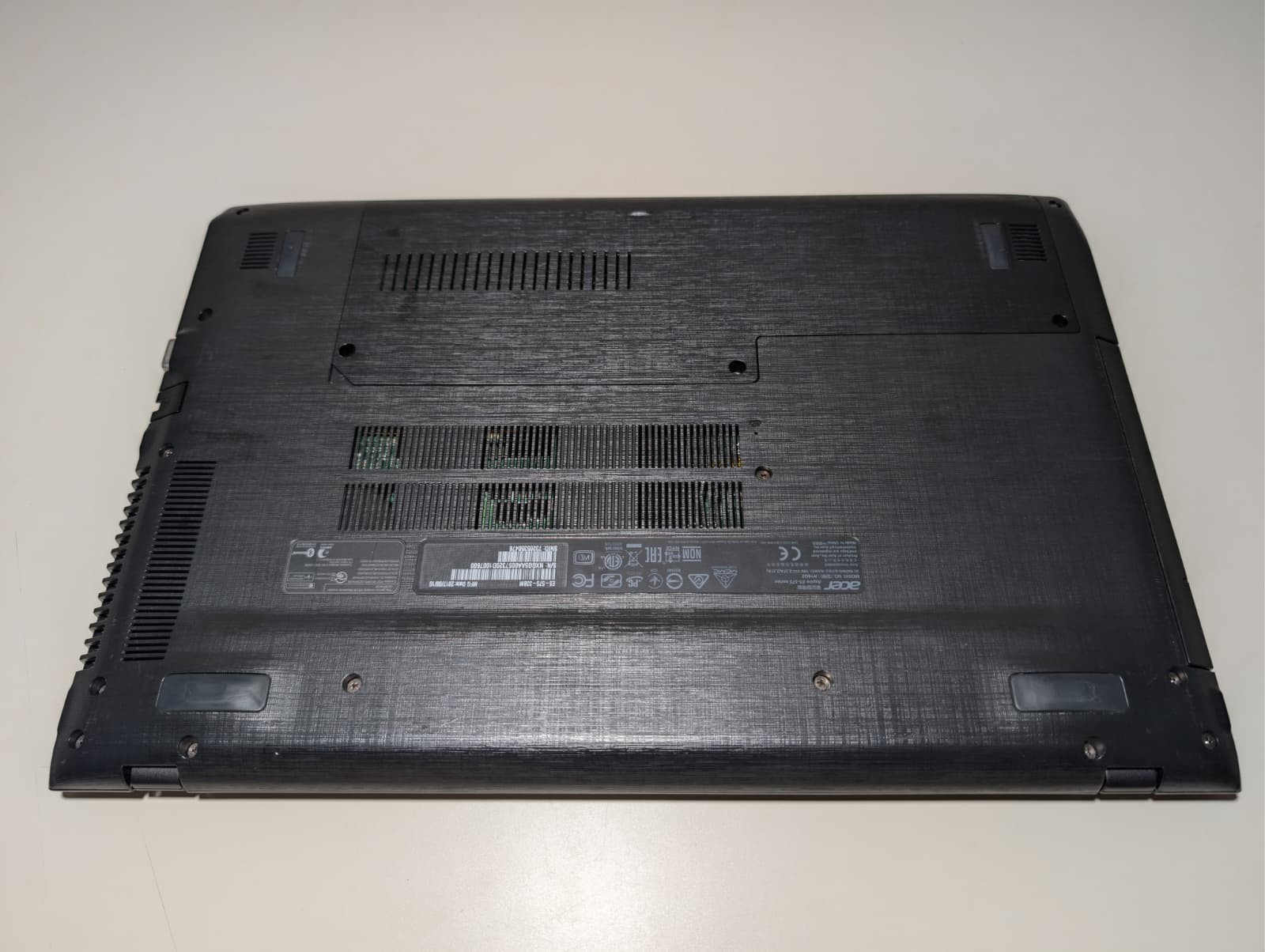 15″ ACER ASPIRE E5-575 | i3-7100U 16GB RAM 256GB SSD | FHD Backlit | Win 11 DVD