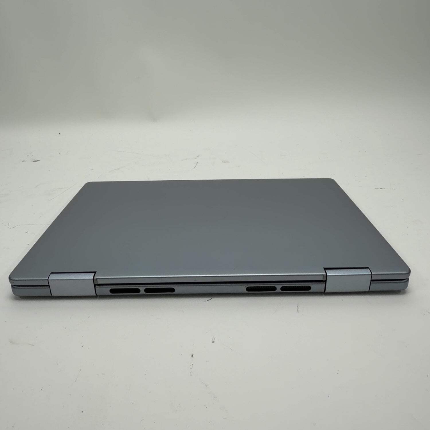 Dell 14 P186G 14″ Core 7 150U 1.8GHz 16GB RAM 1TB SSD