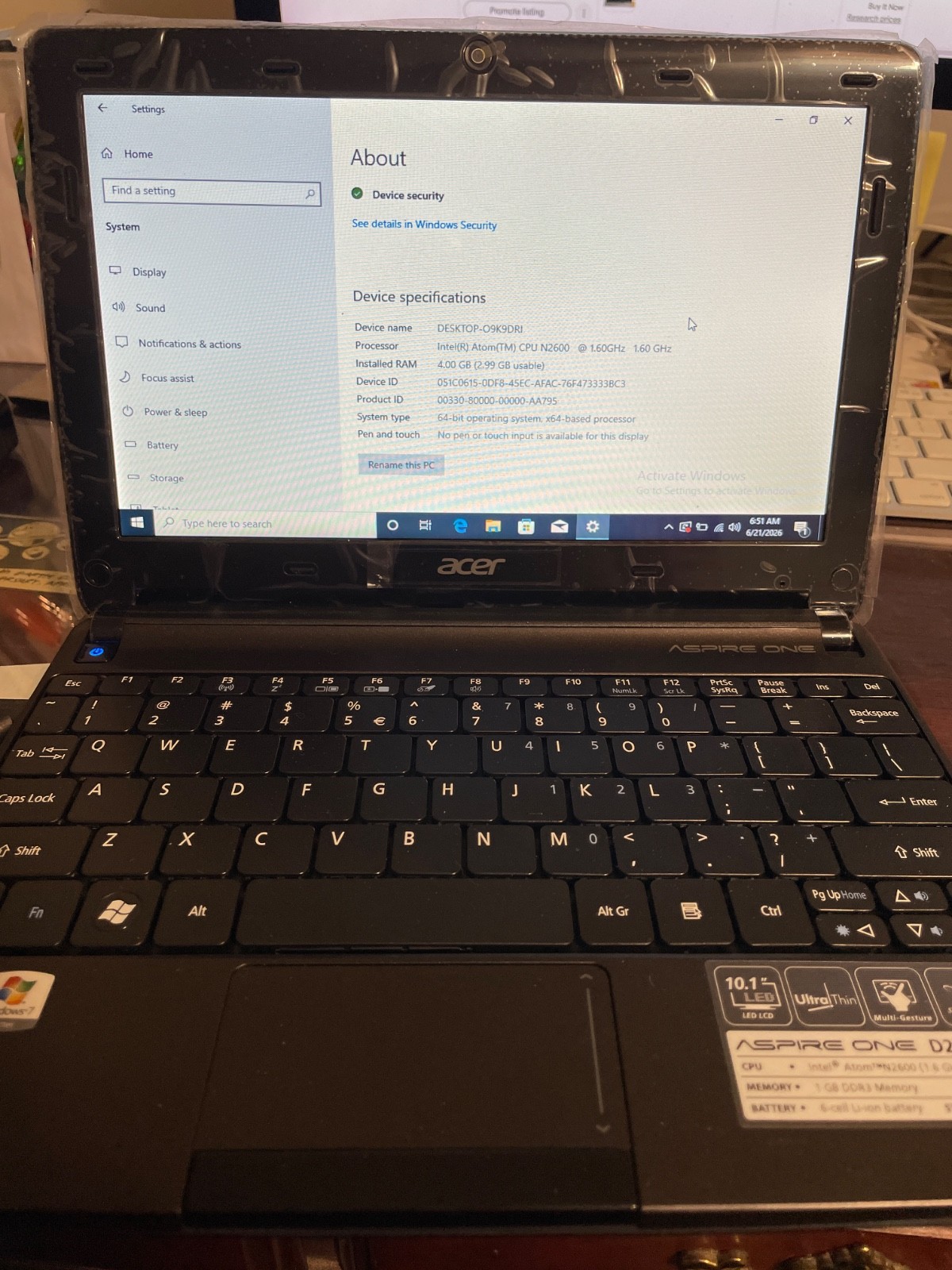 OEM Acer Aspire One D270-1375 Laptop 10.1″ working laptop.