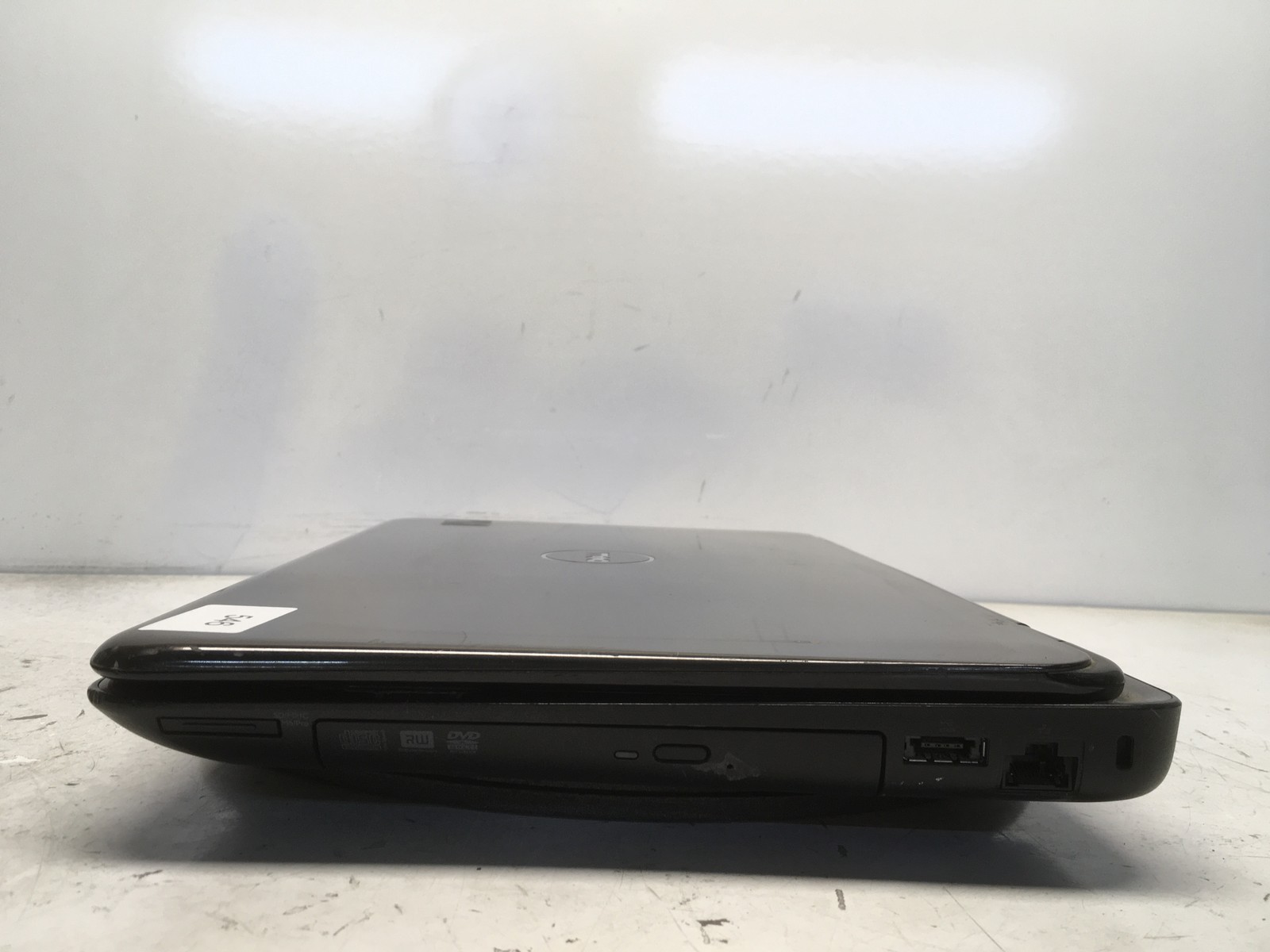 Dell Inspiron N5010 Intel i5-M460 2.53GHz 4 GB NO HDD No Batt
