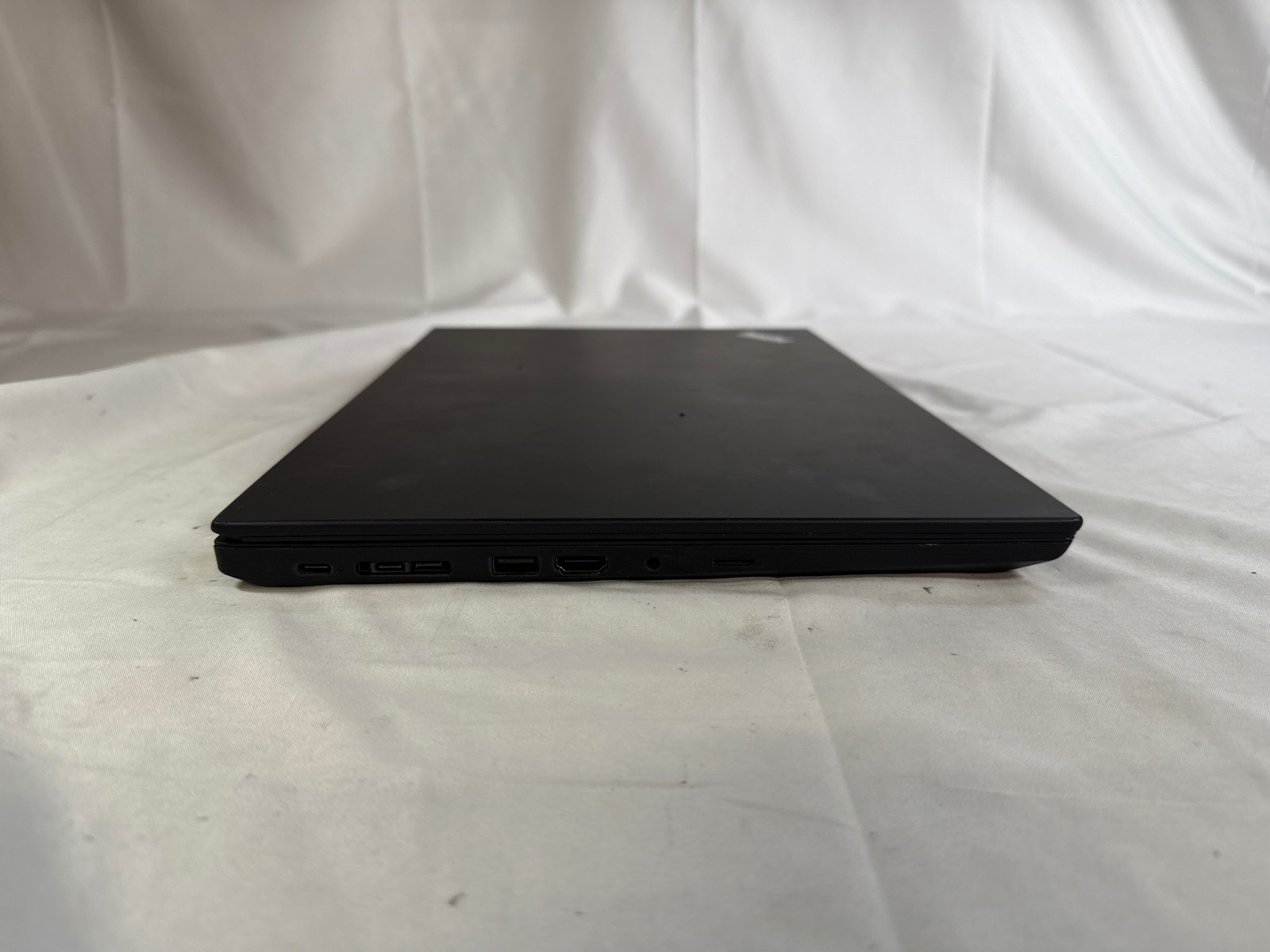 Lenovo ThinkPad T590 Intel Core i7-8665U 16 GB 128GB SSD 15.6″ Charge Port Issue