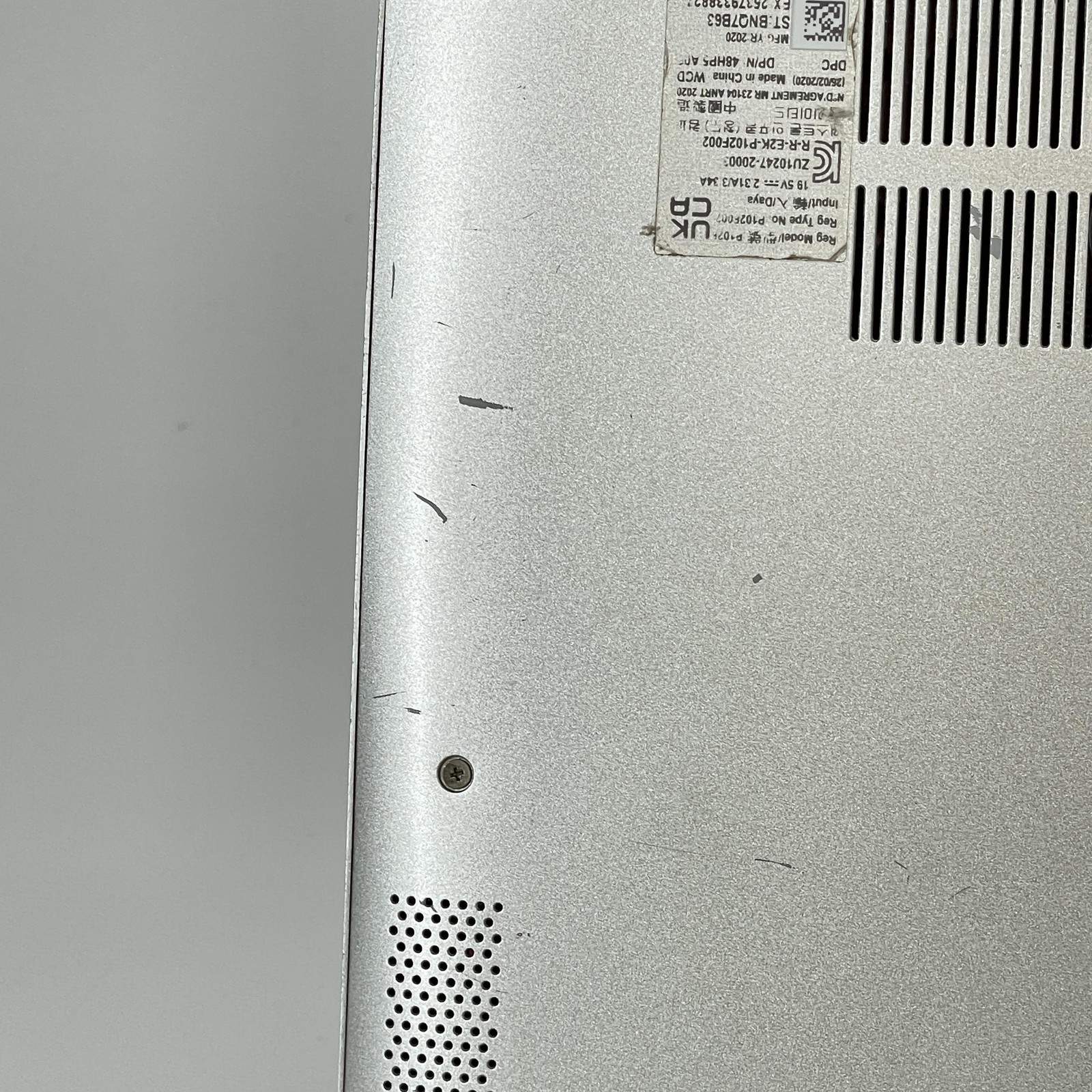 Dell Inspiron 5502 15.6 Silver FHD i7-1165G7 2.80GHz 12GB 512GB SSD Good