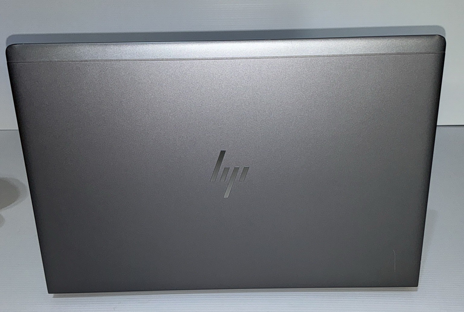 HP ZBook 15U G6 15.6” Intel i7-8665U 1.80GHz 8GB DDR4 240GB SSD Windows 11 Pro
