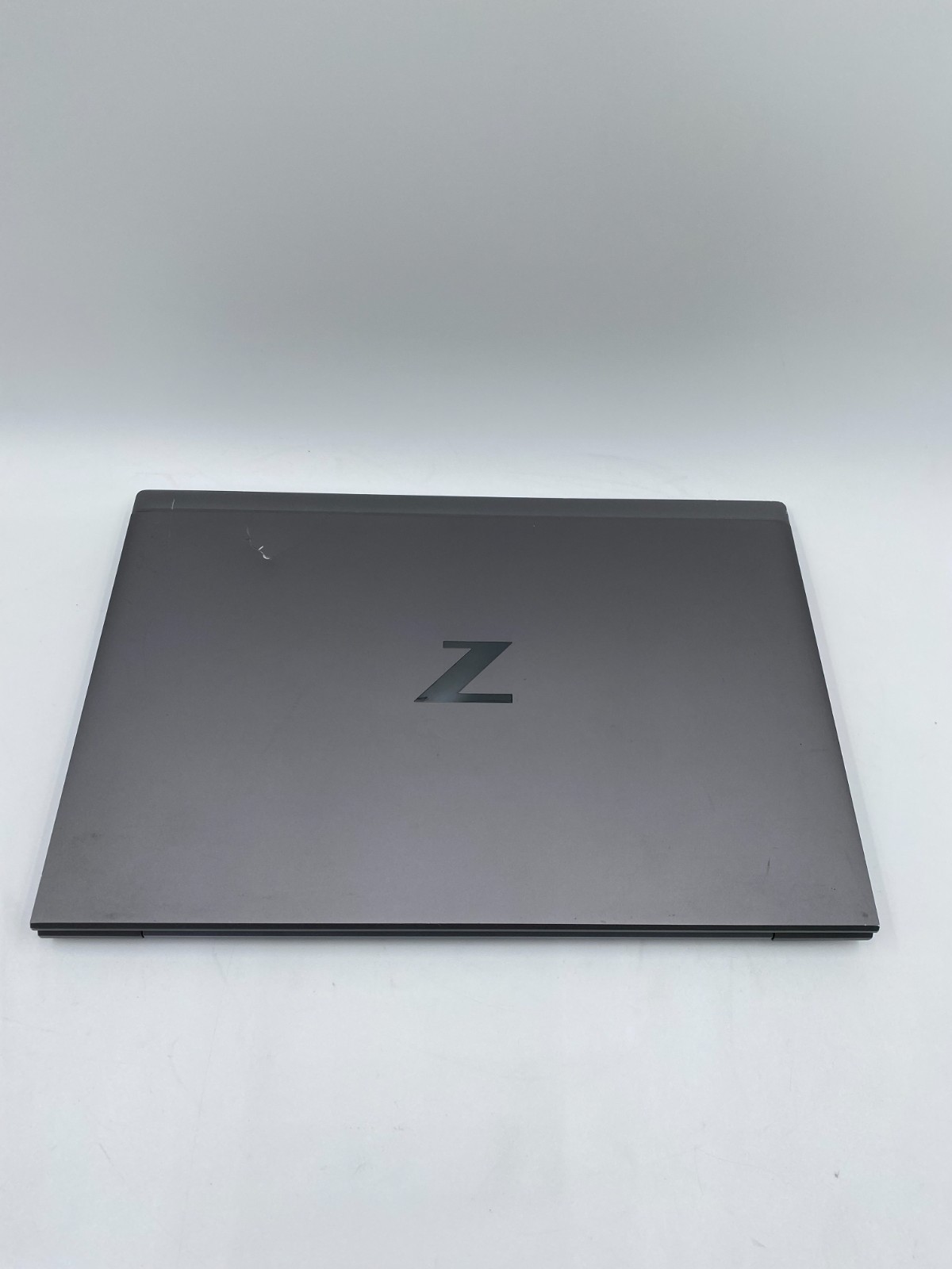 HP Zbook Firefly 15 G8 15.6″ i5-1145G7 2.60GHz 256GB SSD 8GB DDR4 Gray Fair/SEE