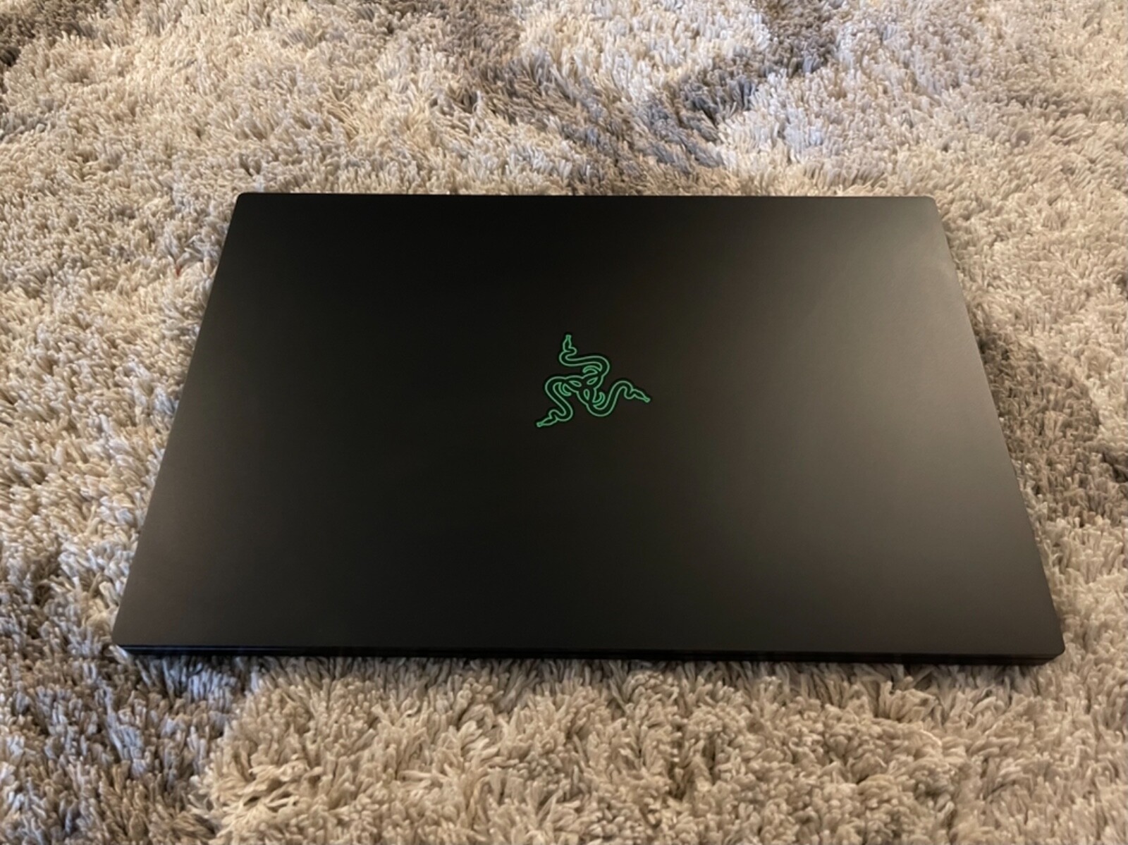 Razer Blade 15 Base (2020) FHD 144hz I7 RTX 2070 512 GB Black (RZ0903287E22REFB)
