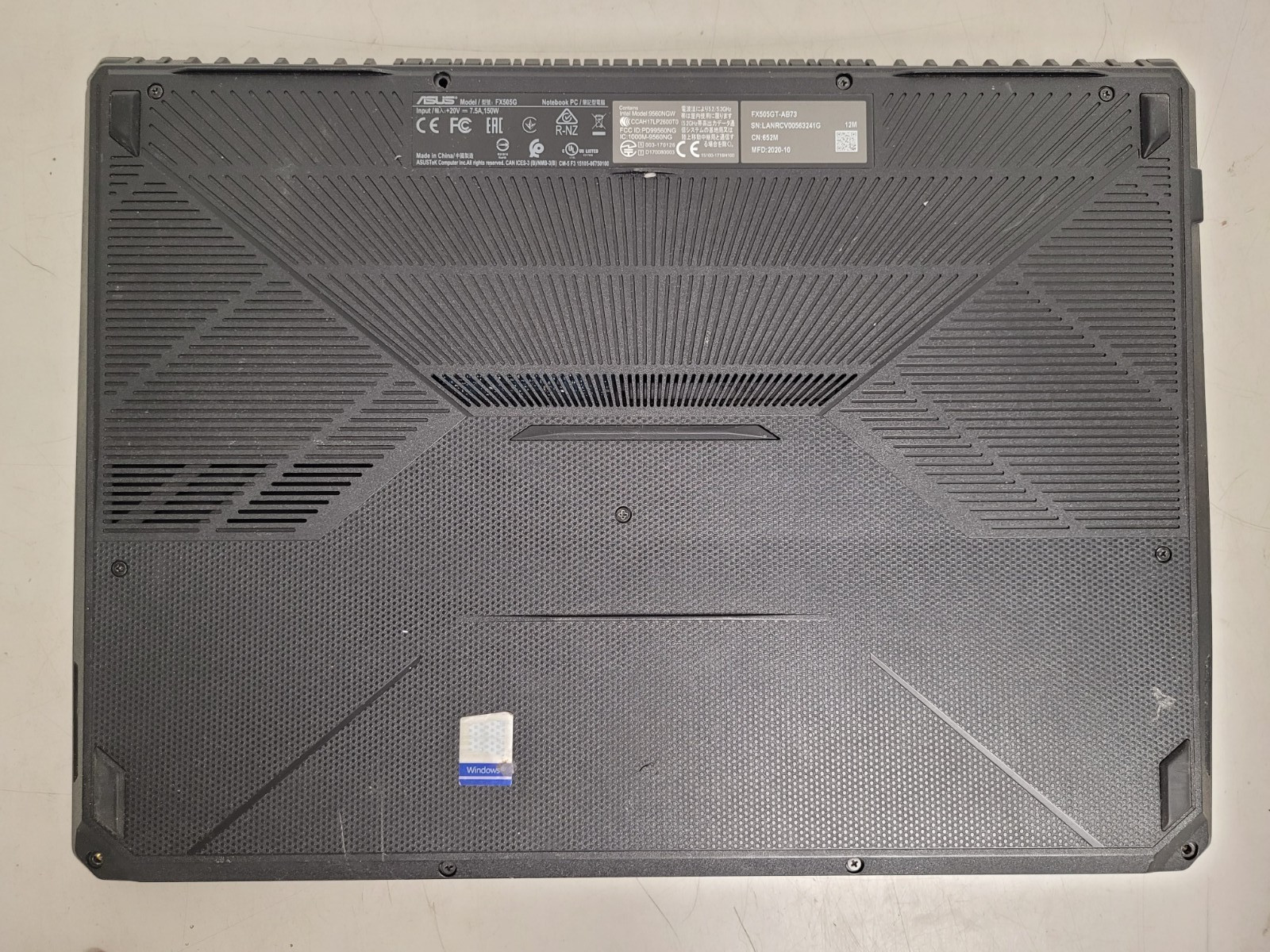 ASUS TUF Gaming 15.6″ FHD i7-9750H no ram noSSD FX505GT-AB73*Parts LANRCV0056324