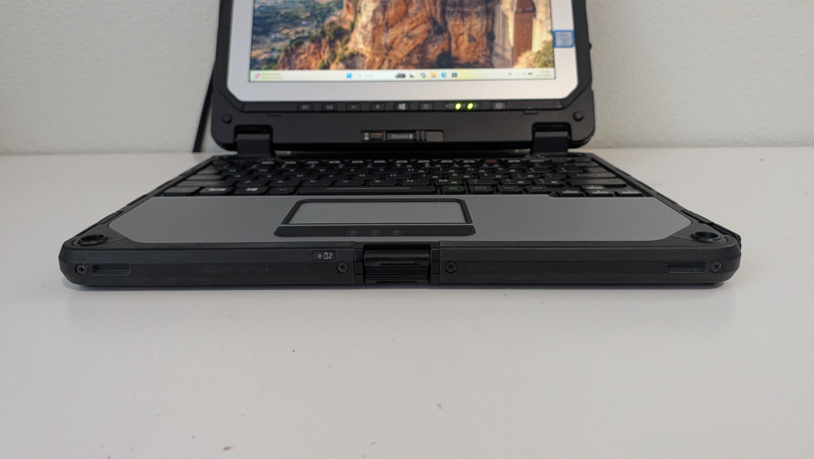 Panasonic Toughbook CF-20 Intel Core i5-7Y57 1.2GHz 8GB RAM 256GB SSD Win11 Pro