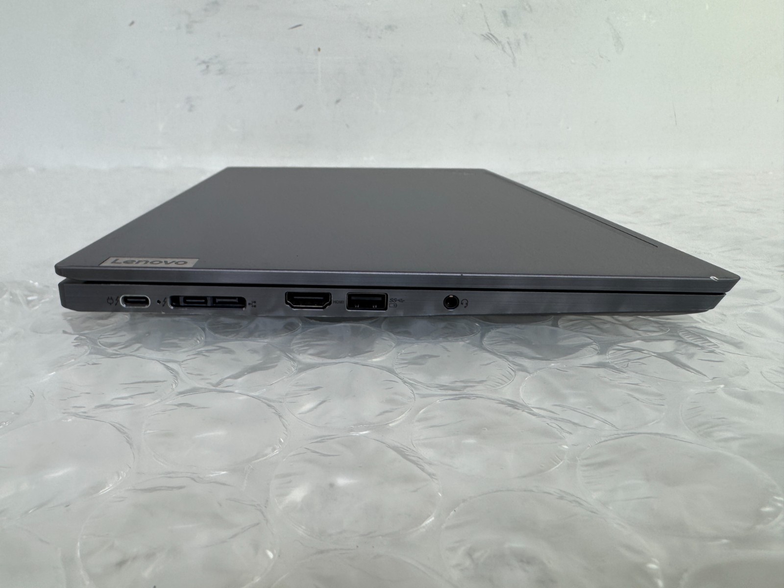 Lenovo ThinkPad T14s Gen 2 i7-1185G7 16GB 256GB SSD 14″ FHD Win 11 Pro