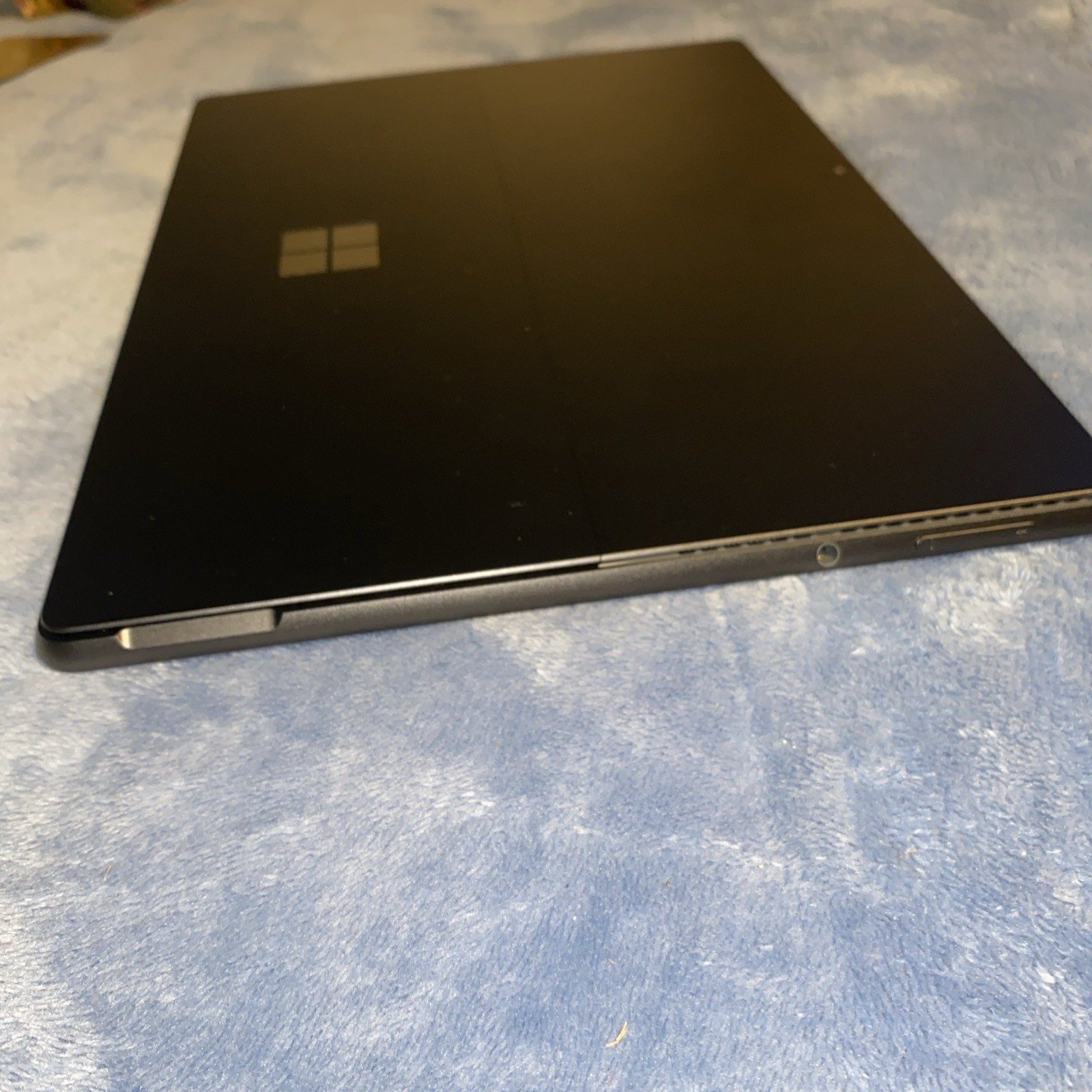 Microsoft Surface Pro 8 13″ (256GB SSD, Intel Core i5 11th Gen 4.20 GHz, 16GB)