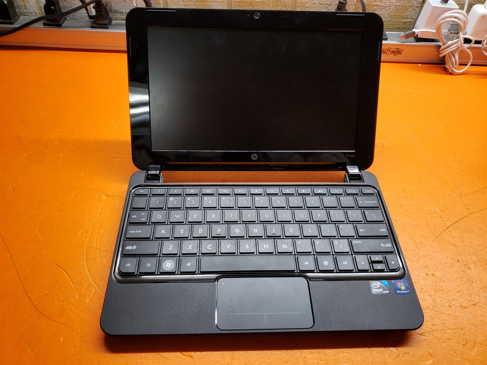 ⭐️⭐️⭐️⭐️⭐️ **READ** HP Mini 2102 Laptop Netbook *No Battery, HD or RAM*