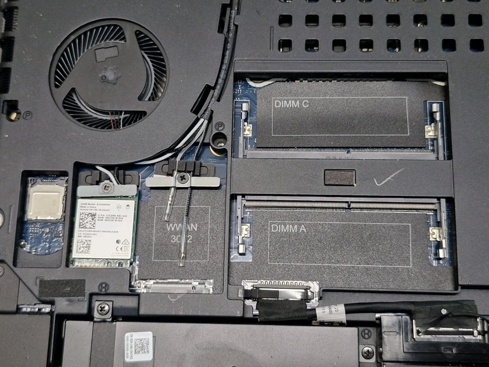 Dell Precision 7540 i9 9th Gen 15.6″ 2TB HDD No Charger Parts Repair