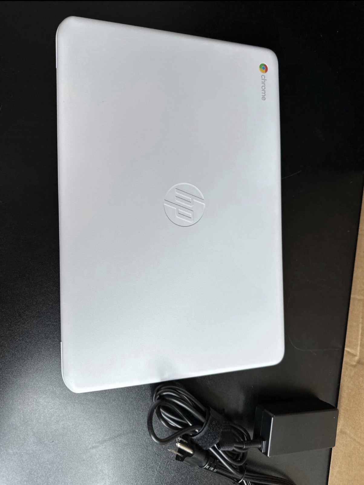 HP Chromebook 14-ca051nr White 14 Inch FHD IPS Display Laptop Excellent Cond
