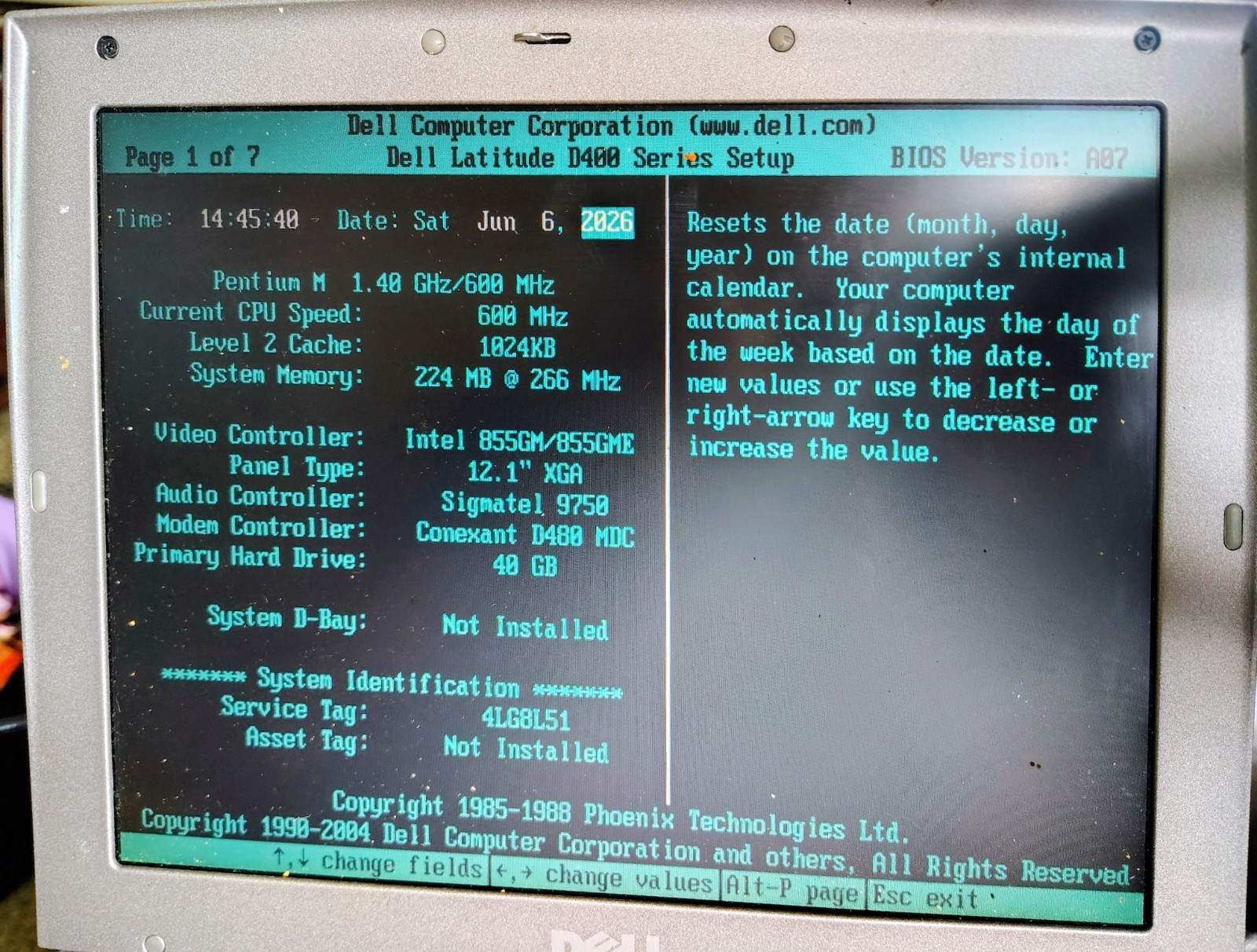 Dell Latitude D400 Retro Windows XP laptop