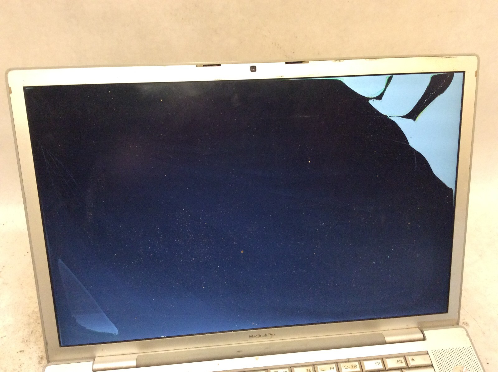 MacBook Pro 3,1 Mid 2007 Laptop 15″ Intel Core 2 Duo 2.4GHz READ DESCRIPTION-PP