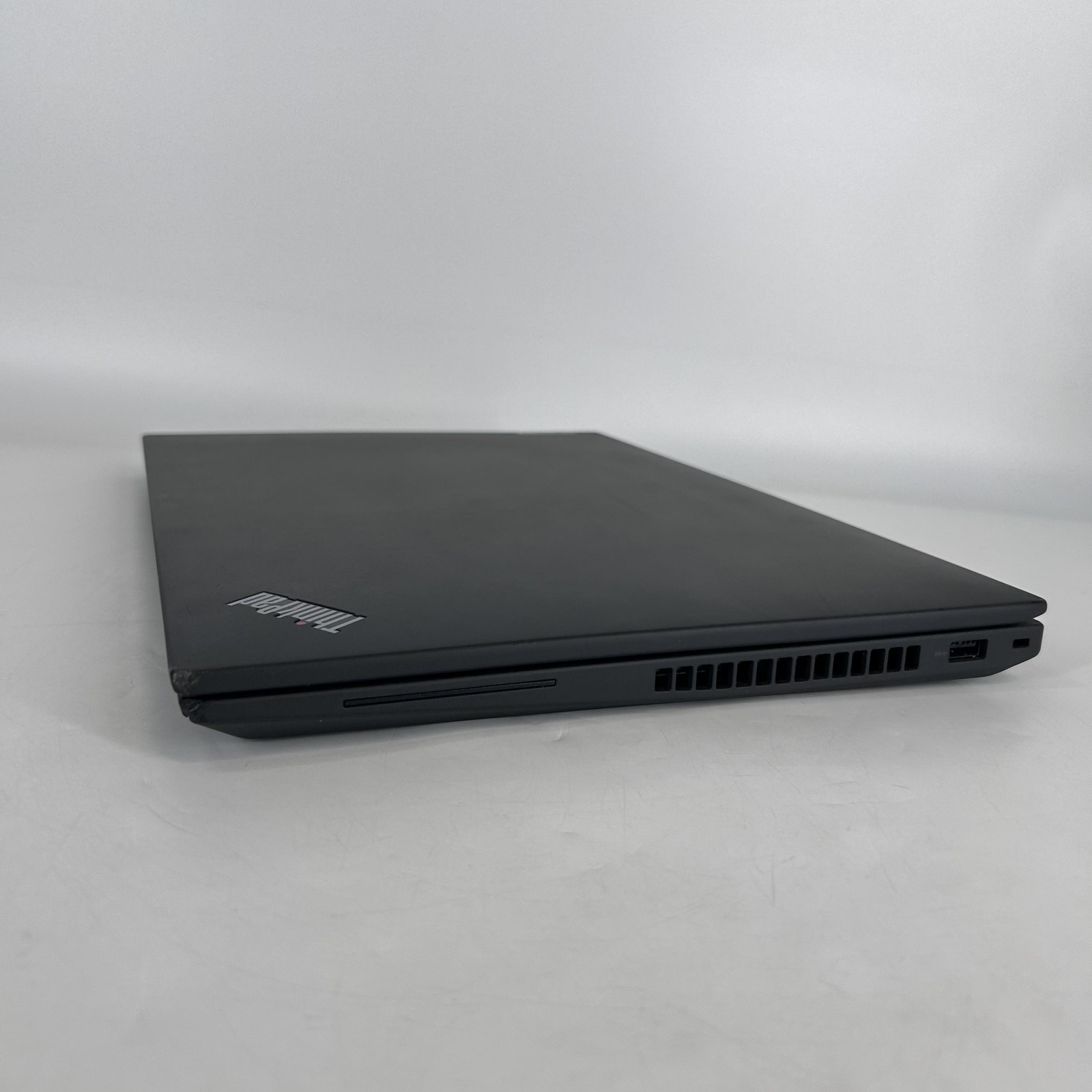 Lenovo ThinkPad P16s Gen 2 FHD+ 2.2 GHz i7-1360P 16GB 512GB RTX A500-FRAME SPLIT