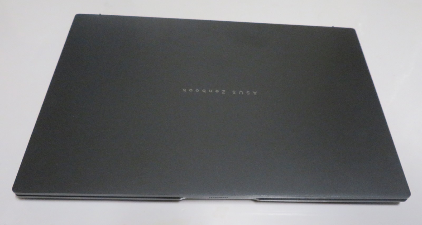 ASUS Zenbook 14 UX3405CA 14″FHD+ OLED Touch Laptop Core Ultra 9 32GB RAM 1TB