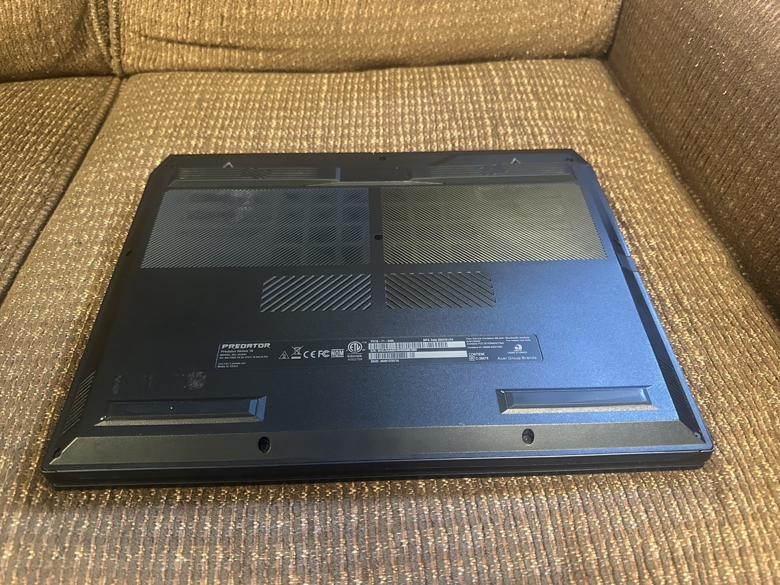 Acer Predator Helios 16 / RTX 4080