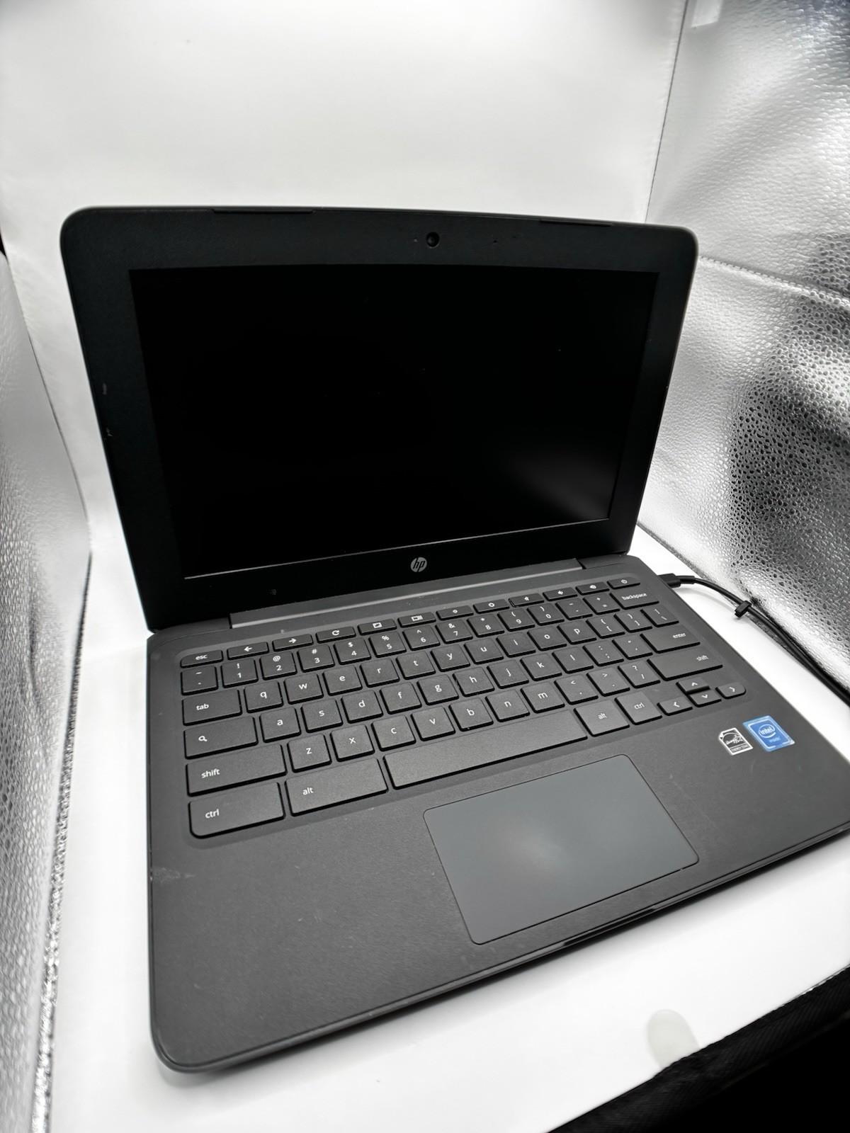 HP Chromebook Model 11A-NB0013DX 11.6 Intel Celeron N3350 4GB RAM 32GB ChromeOS