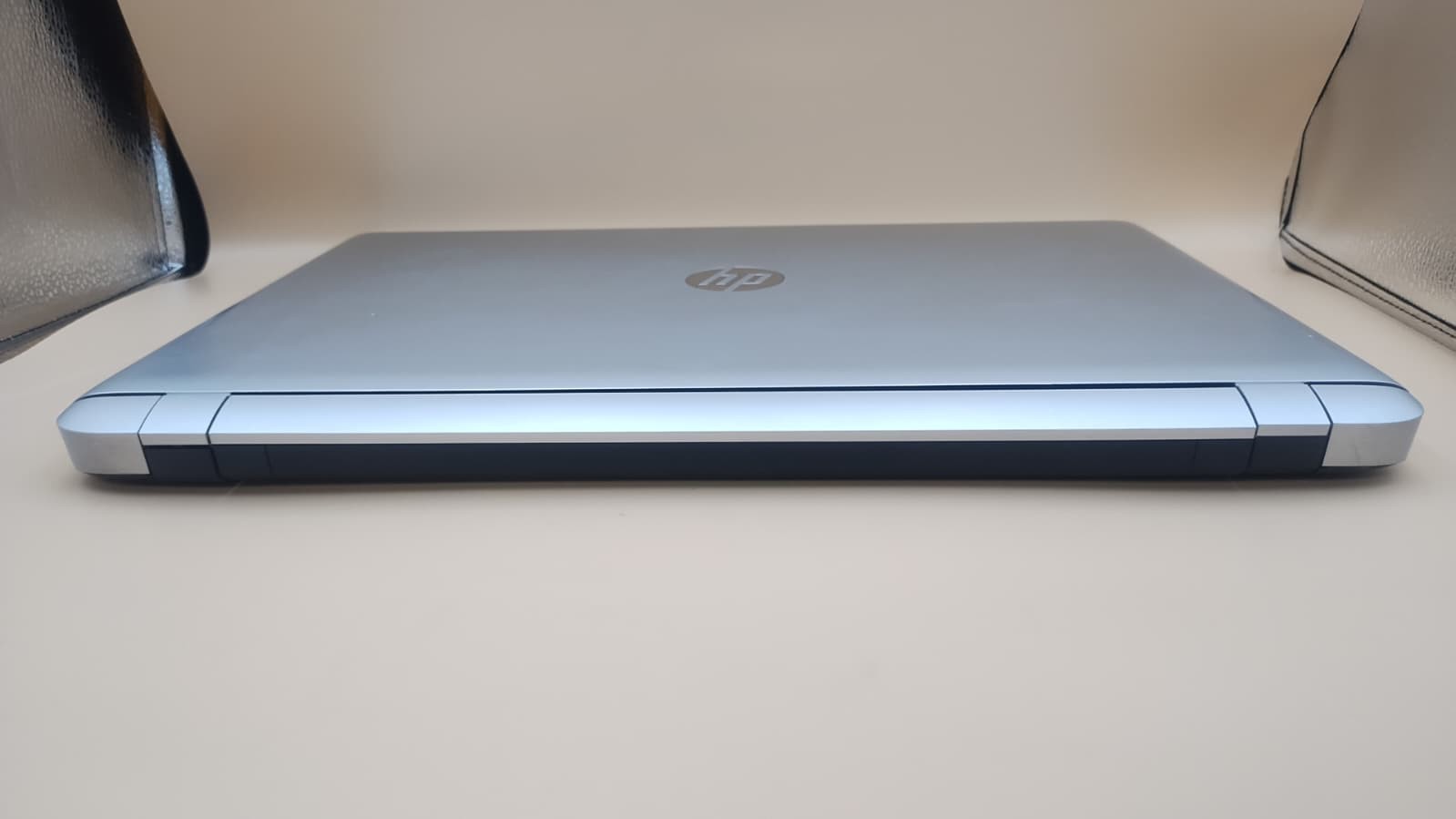 HP Pavilion 17 i7-6500U 12GB RAM 1TB HDD GeForce 940M 17.3″ Win11 Home DVD