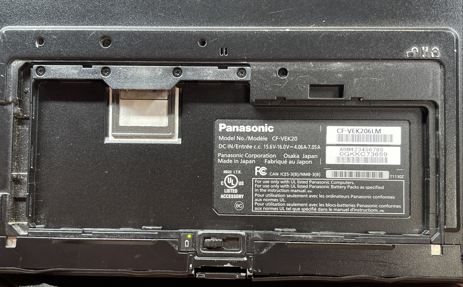Panasonic Toughbook CF-20 Intel Core i5-7Y57 3.30 GHz 16GB RAM 256GB SSS NO OS