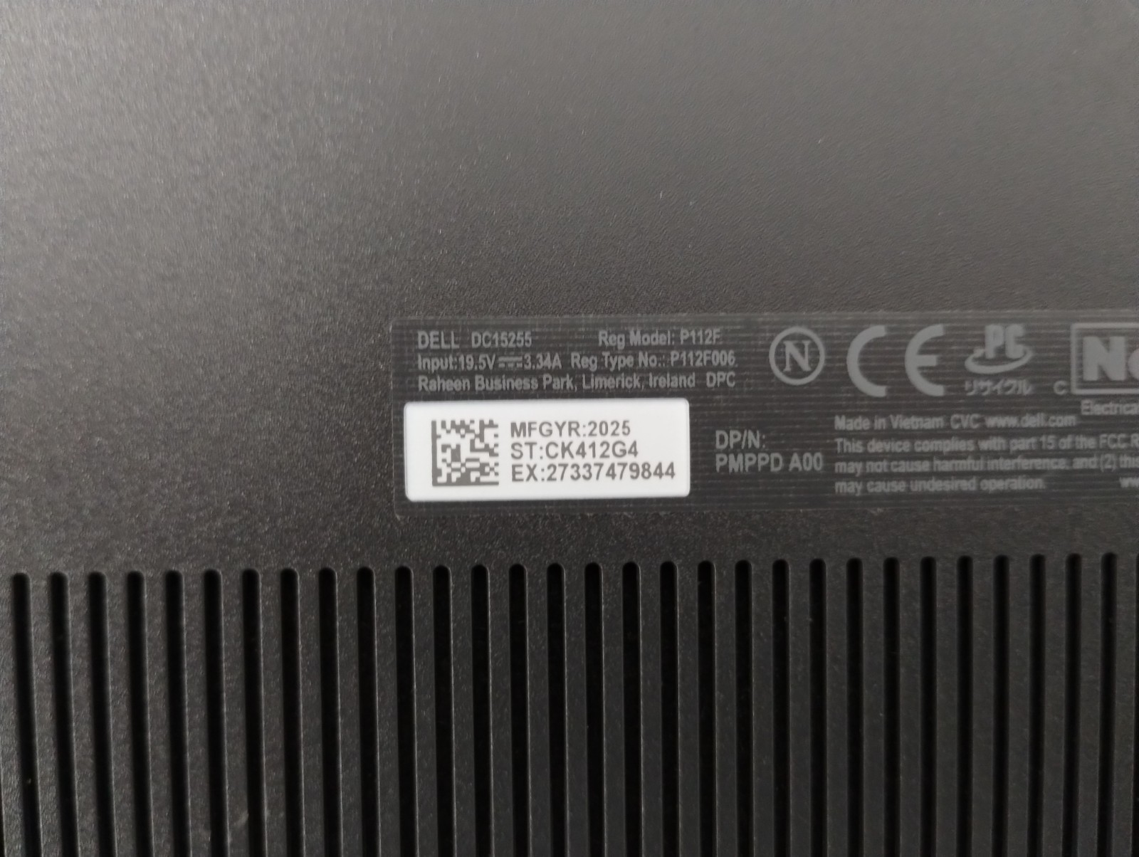 DELL 15 DC15255 G8MK9, AMD Ryzen 7 7730U, 2.00 GHz, 16 GB RAM 512 GB NVMe