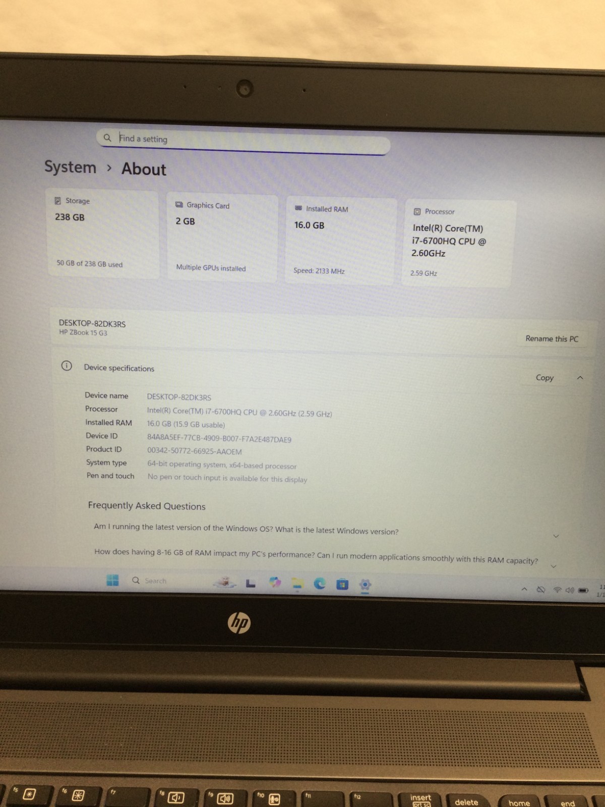 HP zbook 15 g3 core i7 6th gen cpu 2.60 ghz 15.6” 16GB RAM 256 GB SSD *READ*