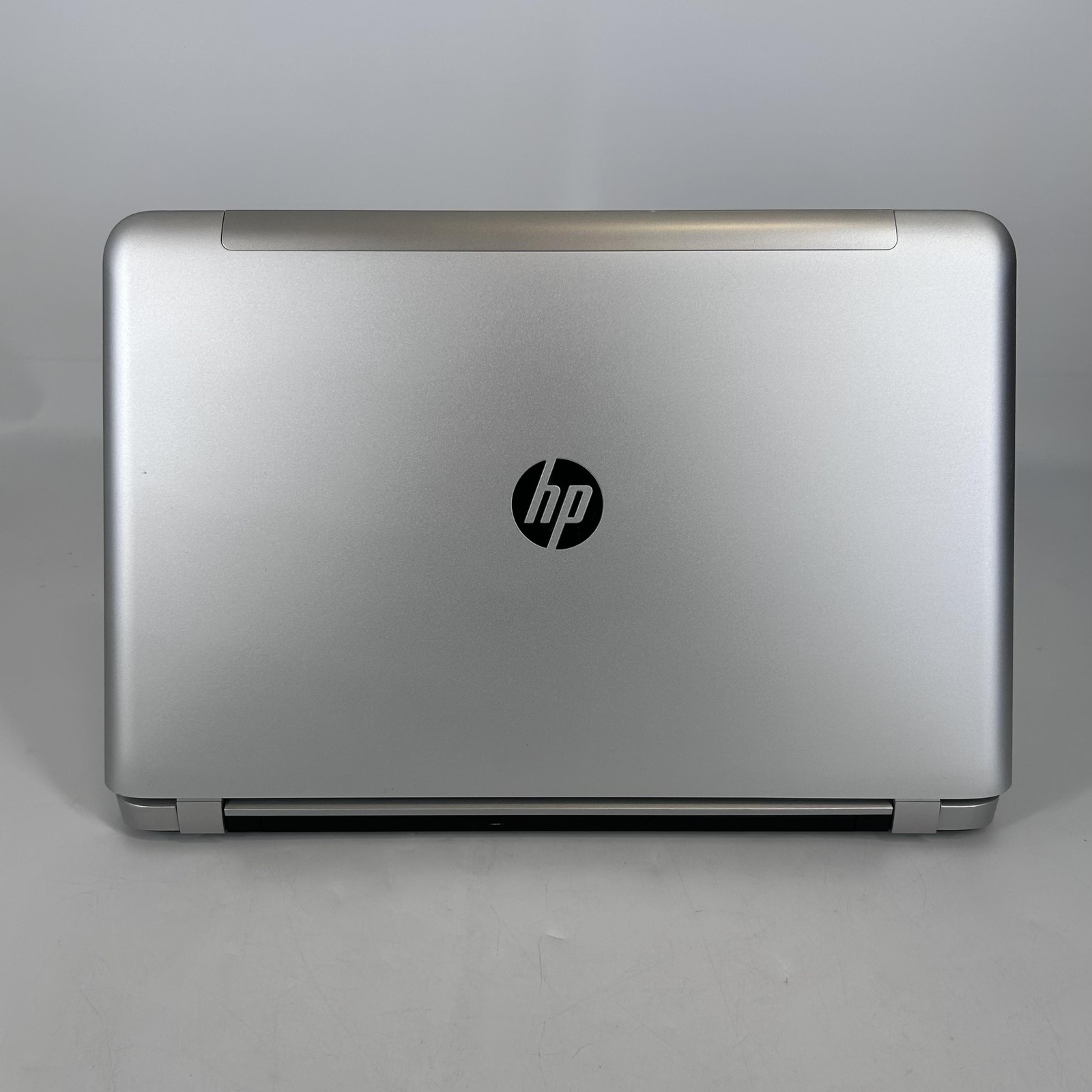 HP ENVY Notebook 17 FHD i7-7500U 2.70GHz 16GB 1TB HDD NVIDIA 940MX Excellent