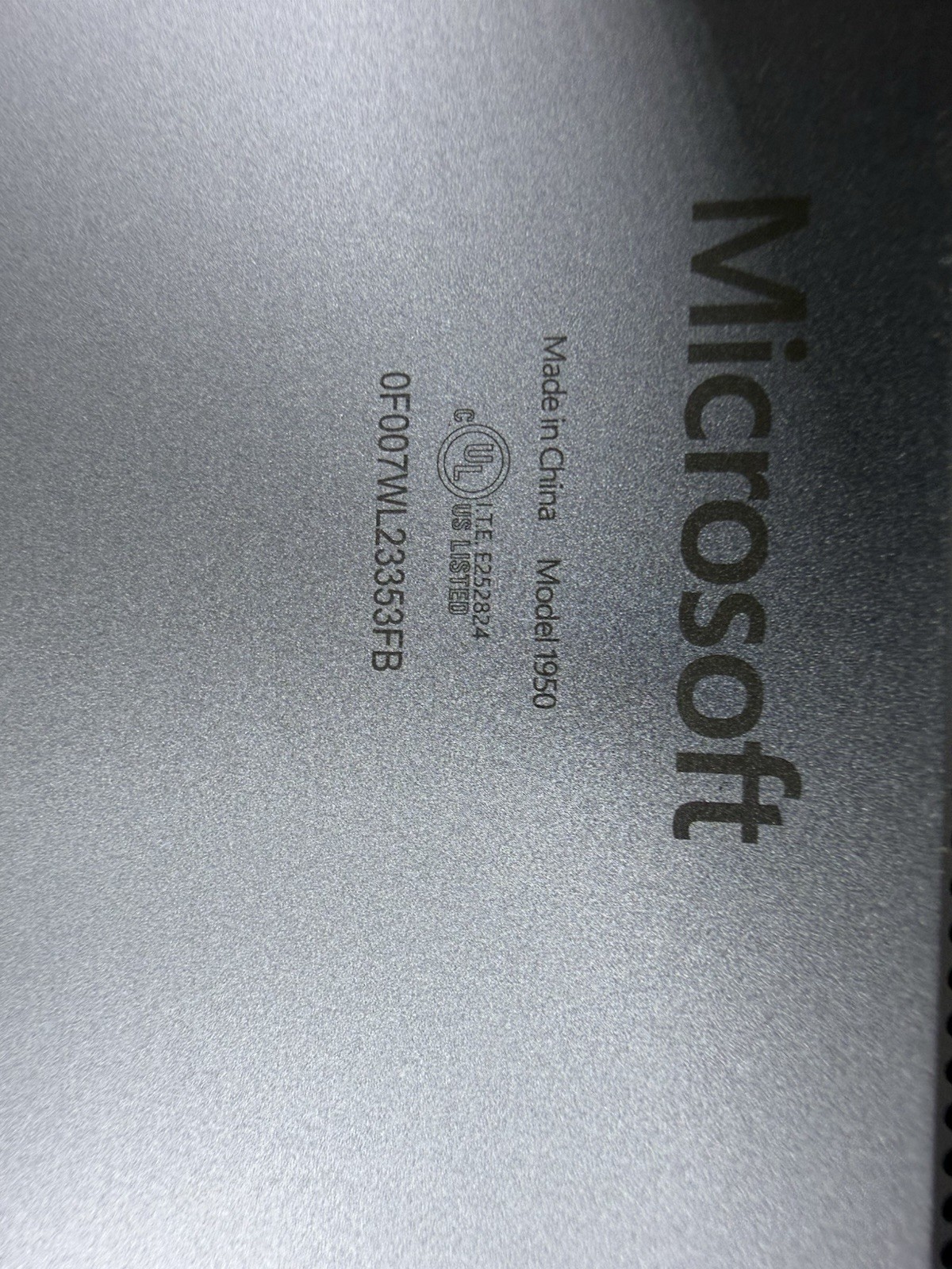 Microsoft Surface Laptop 5 13.5” 1950 Intel Core i7-1265U 16GB RAM 512GB NVME