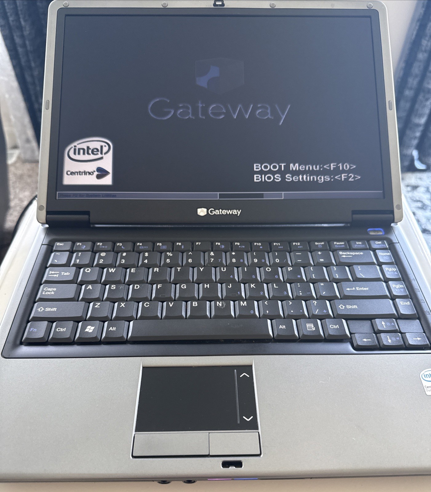 GATEWAY NX260X + Battery. Memory DDR2 256, no HDD, no Power Adapter. AS IS