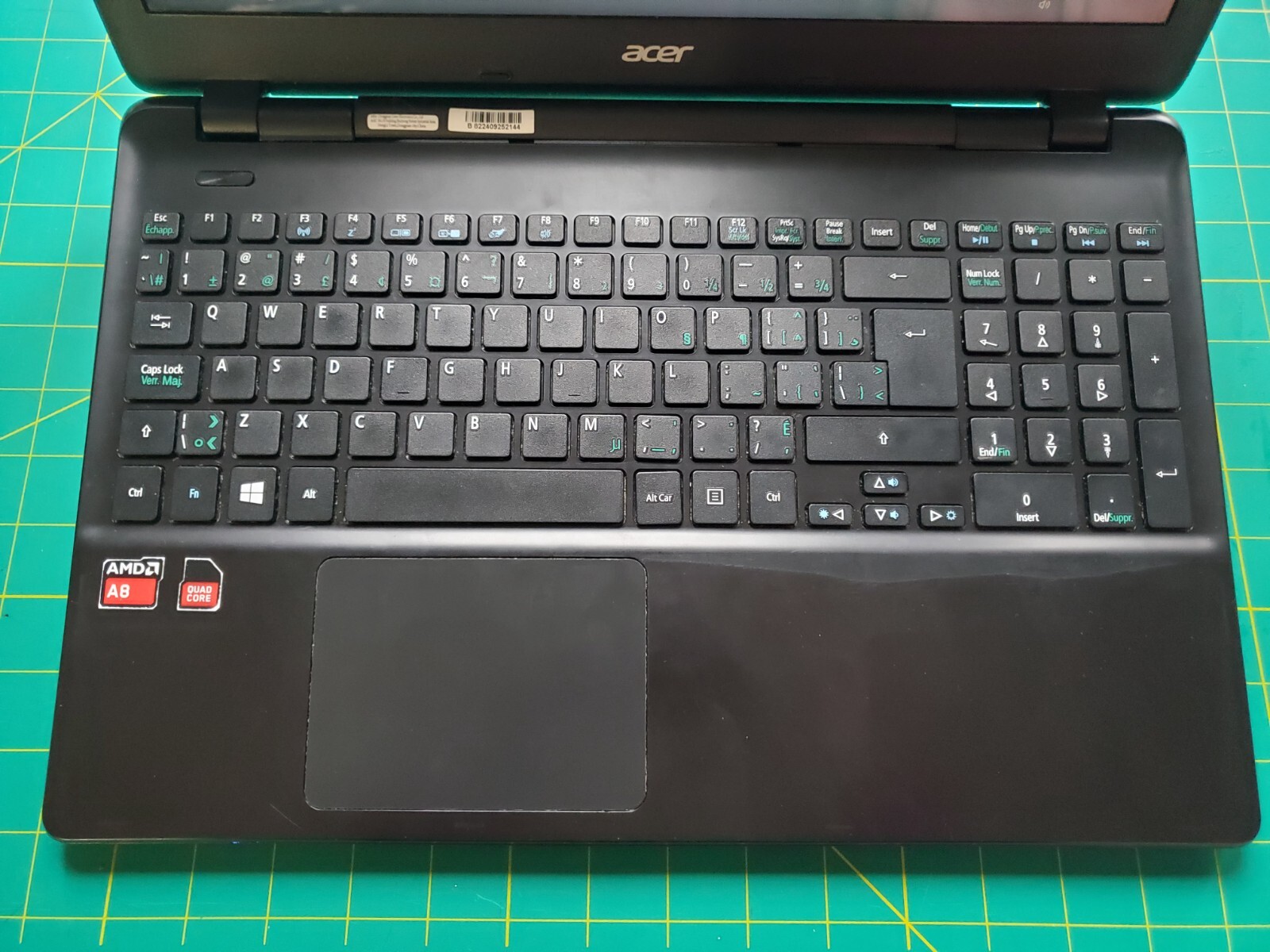 Laptop Acer Aspire E5-521, AMD A8-6420 Quad Core, 8GB RAM, 240GB SSD