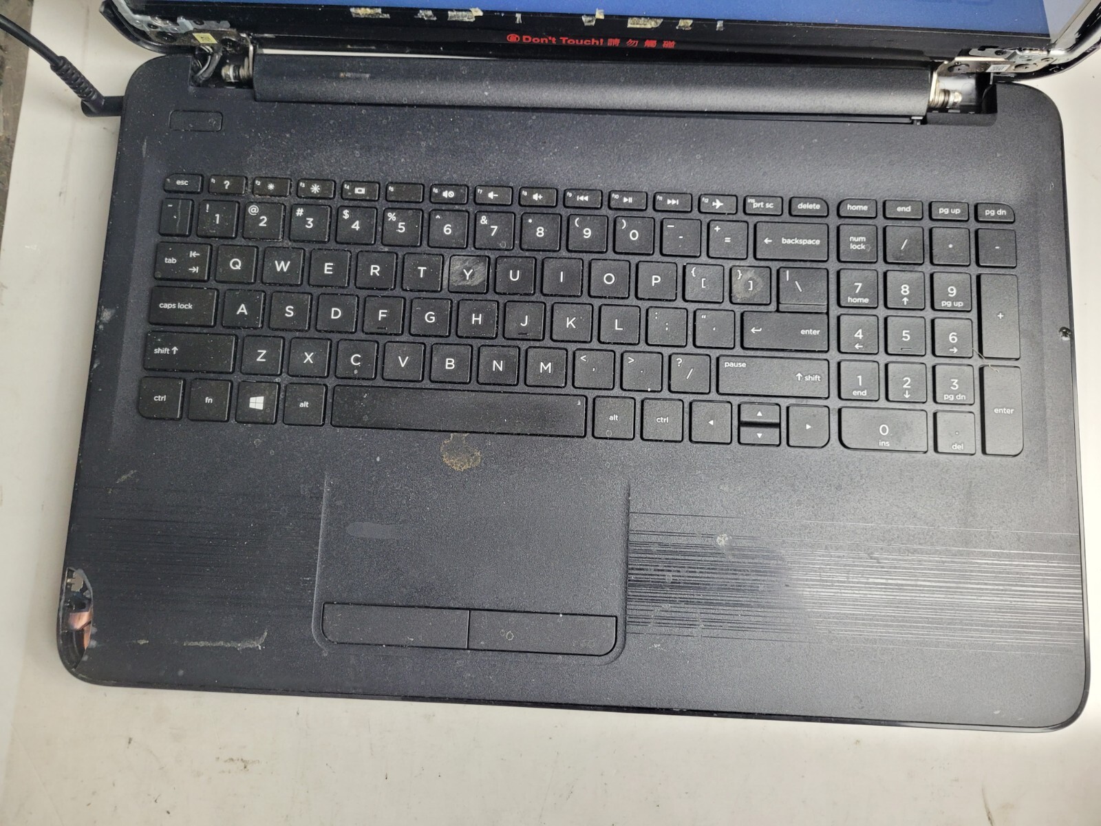 HP model 15-ba009dx w/AMD A6-7310, 4GB RAM, 500GB HDD, 15″ Laptop for Parts#2413