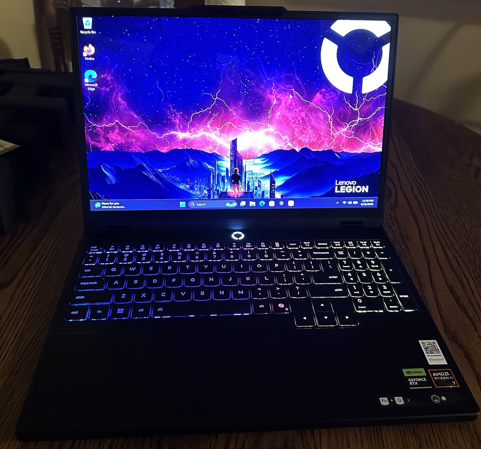 Legion 5 15AKP10 Gaming Laptop AMD Ryzen AI 7 350 W/Radeon 860M Nvidia RTX 5070